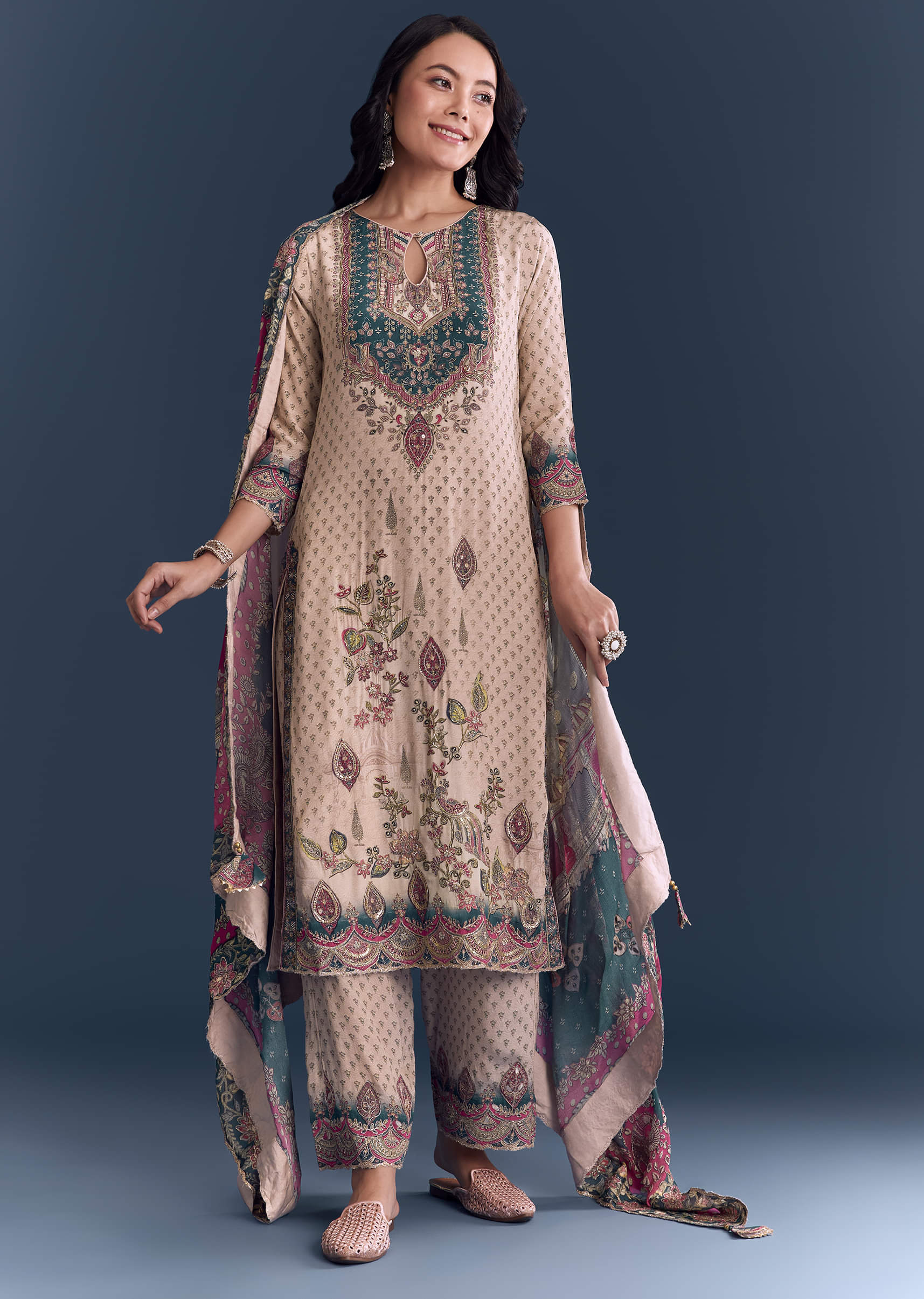 Baby Pink Crepe Kurta Set With Indie Print And Zari Work - Image 3