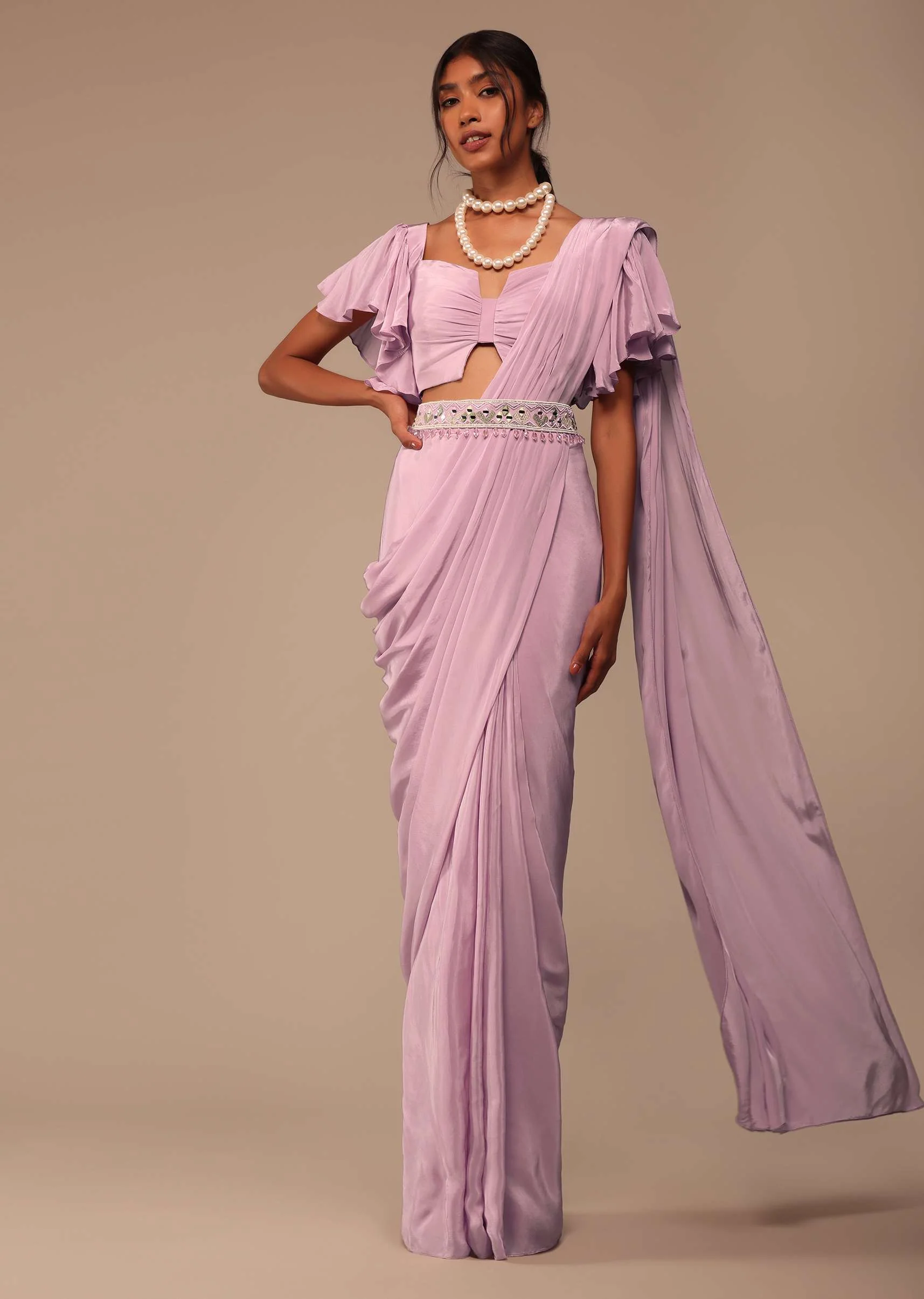 Baby Pink Crepe Saree With Fancy Bow Shaped Blouse And Belt - Image 9