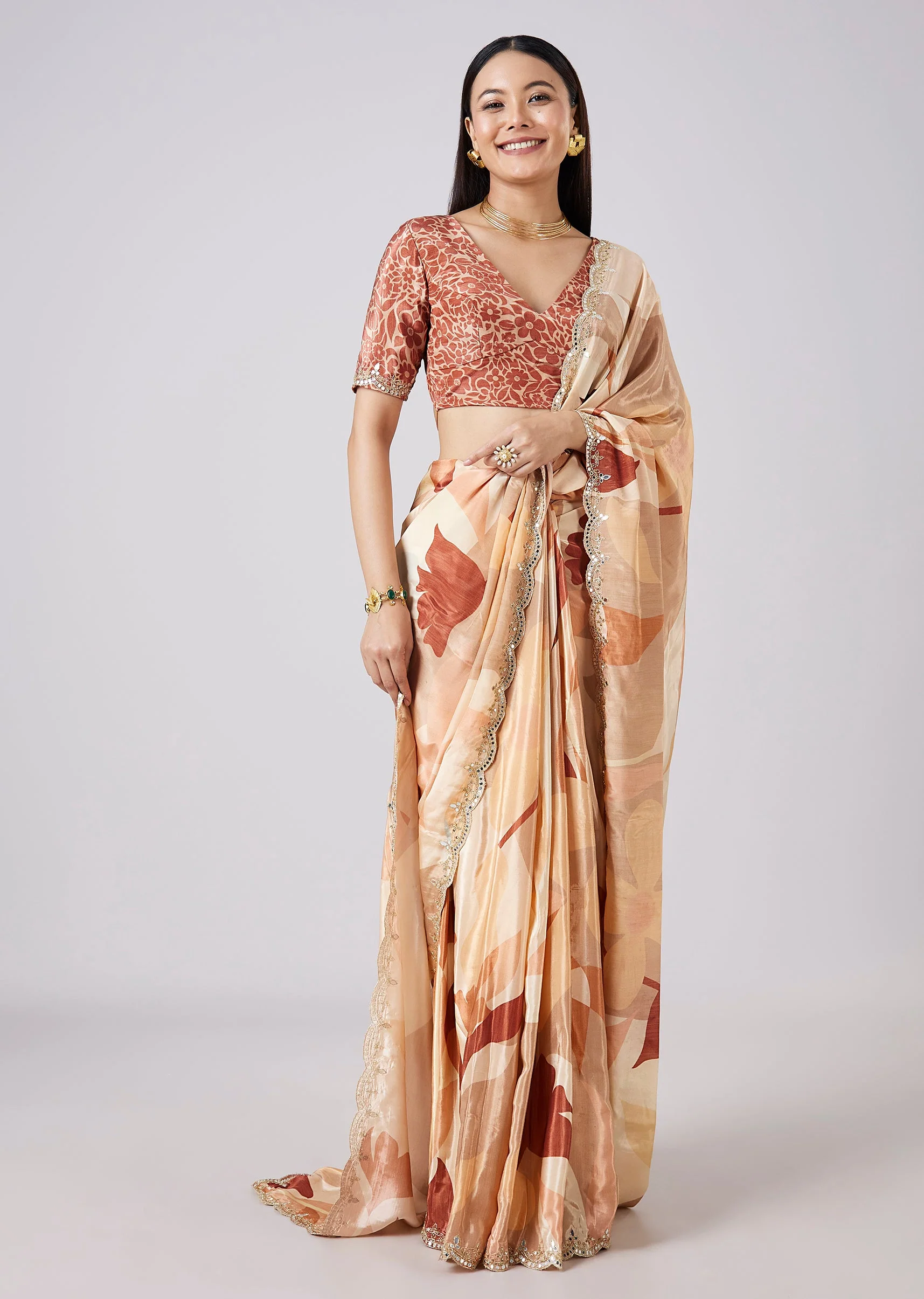 Beige Abstract Print Saree with Blouse - Image 3