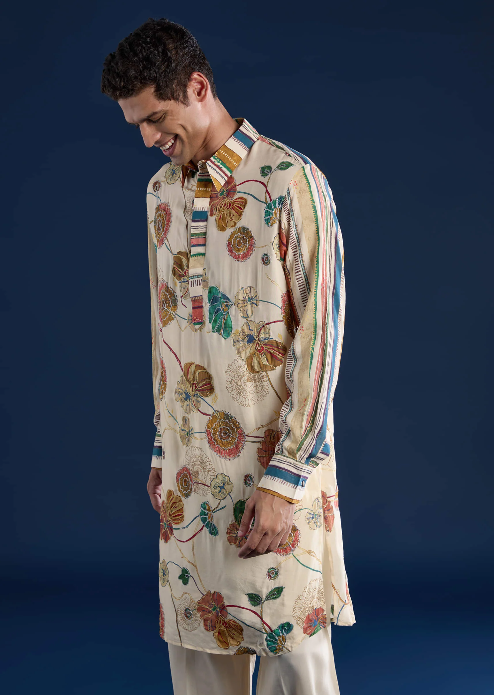 Beige Kalamkari Print Mens Kurta and Pant Set - Image 4
