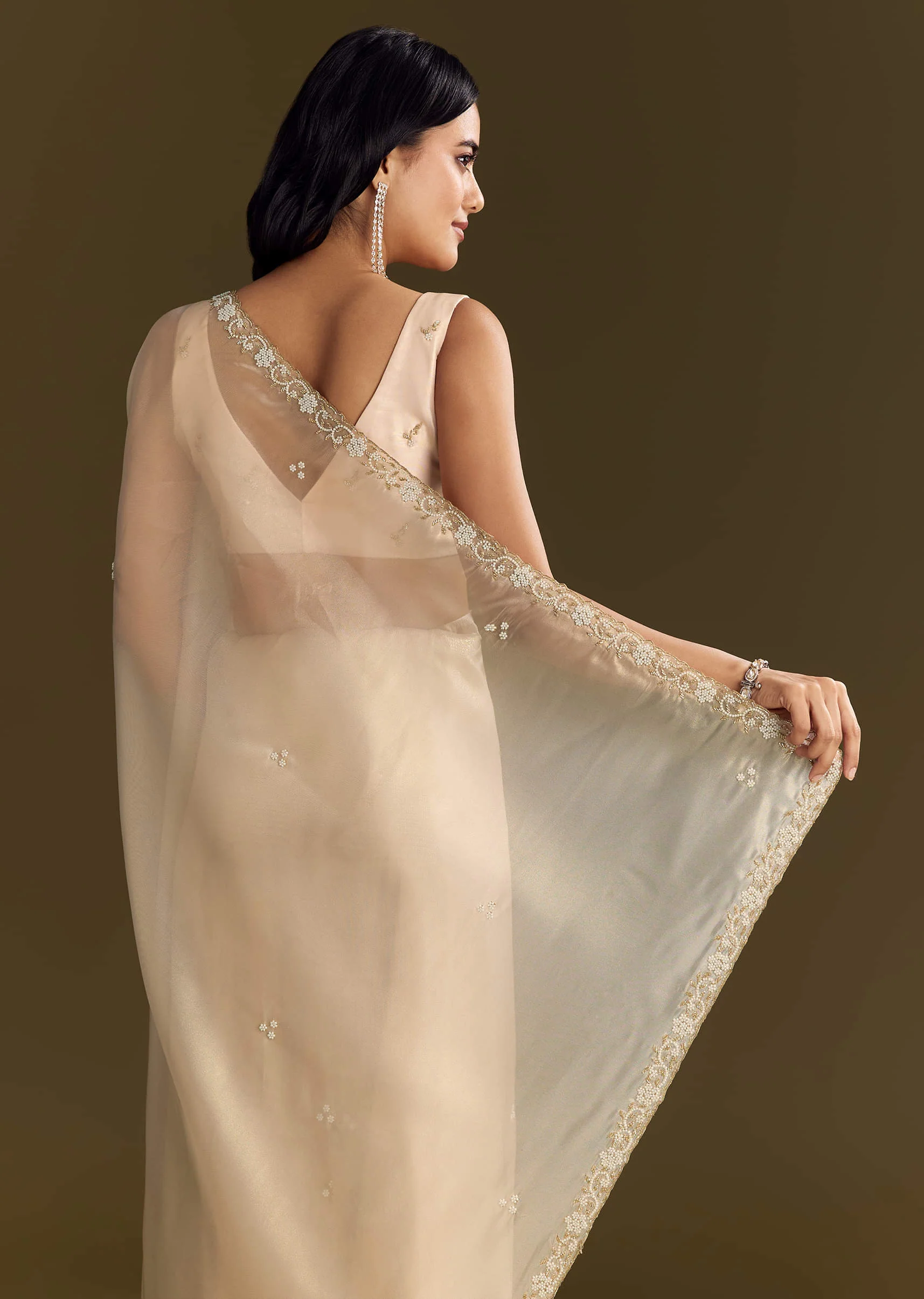 Beige Organza Tissue Saree With Cutdana And Beads Scallop Border - Image 4
