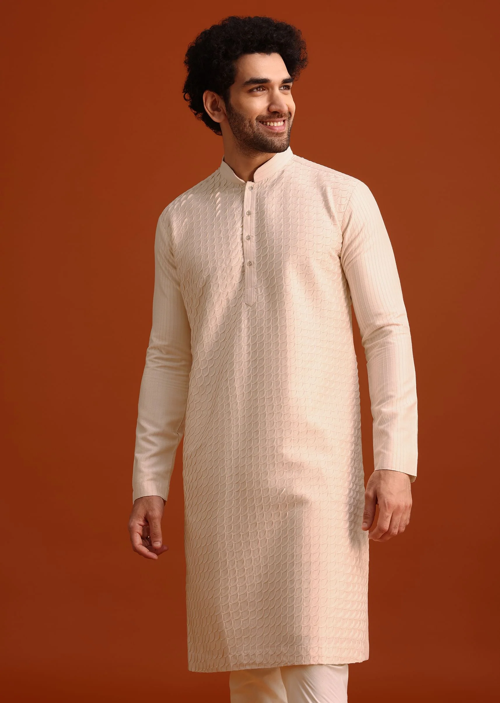 Beige Quilted Kurta Set In Blended Silk - Image 3
