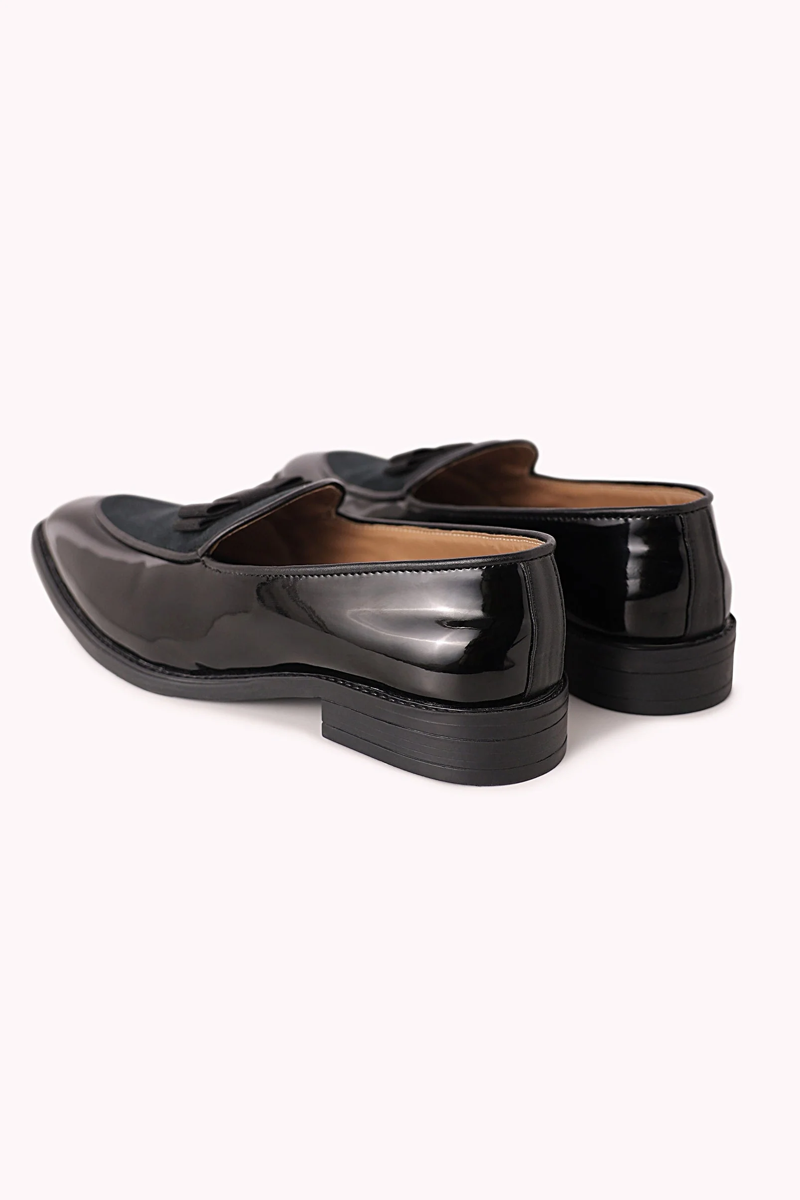 Black Bow Juttis In Velvet - Image 3