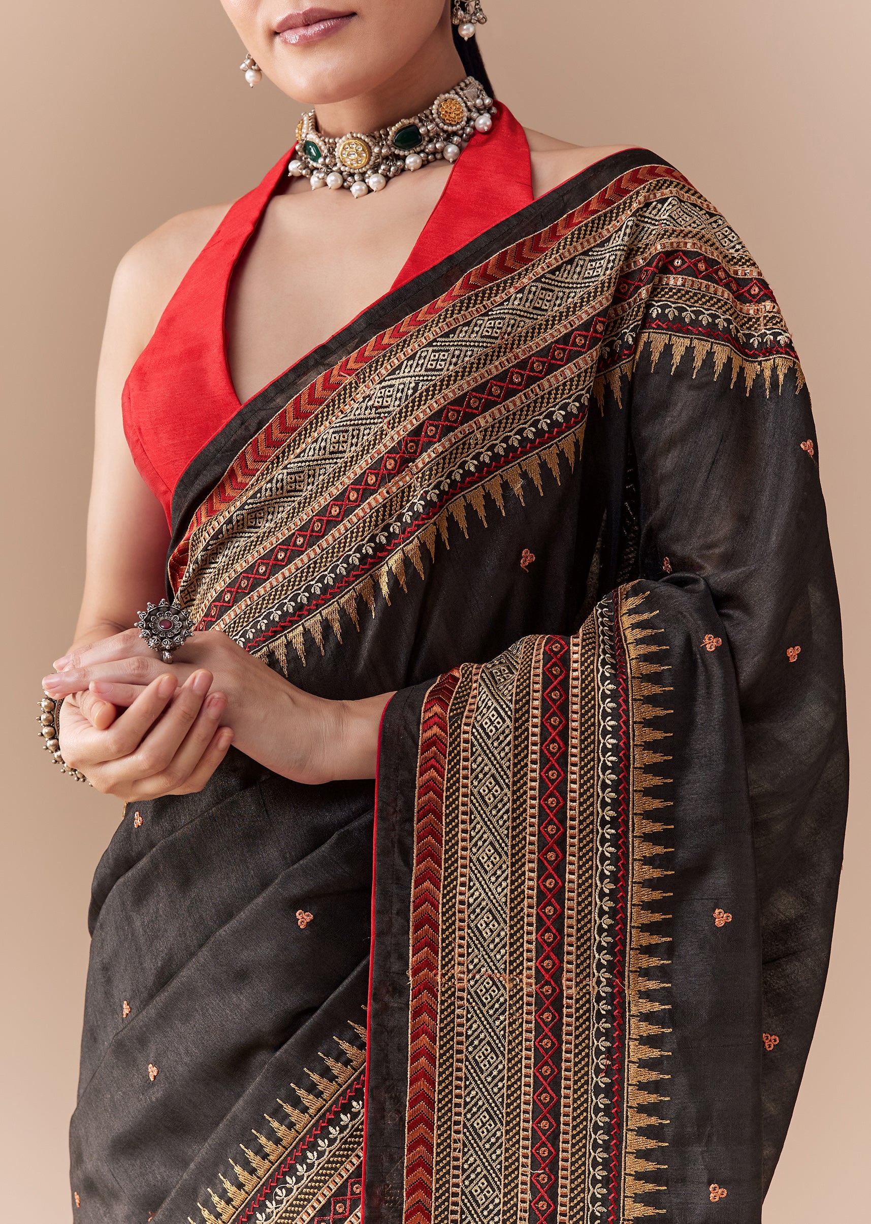 Black Cotton Linen Saree with Blouse Fabric - Image 2