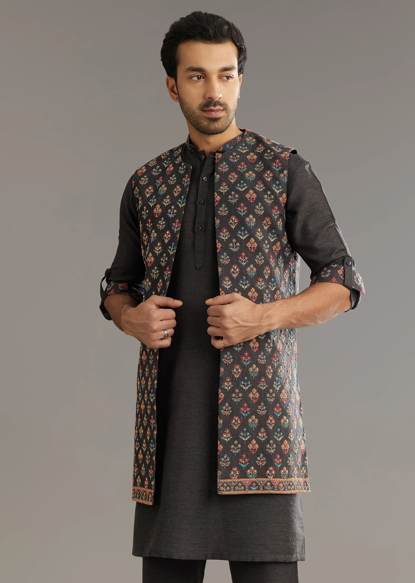 Black Cotton Silk Kurta Set With Symmetric Floral Threadwork - Image 3
