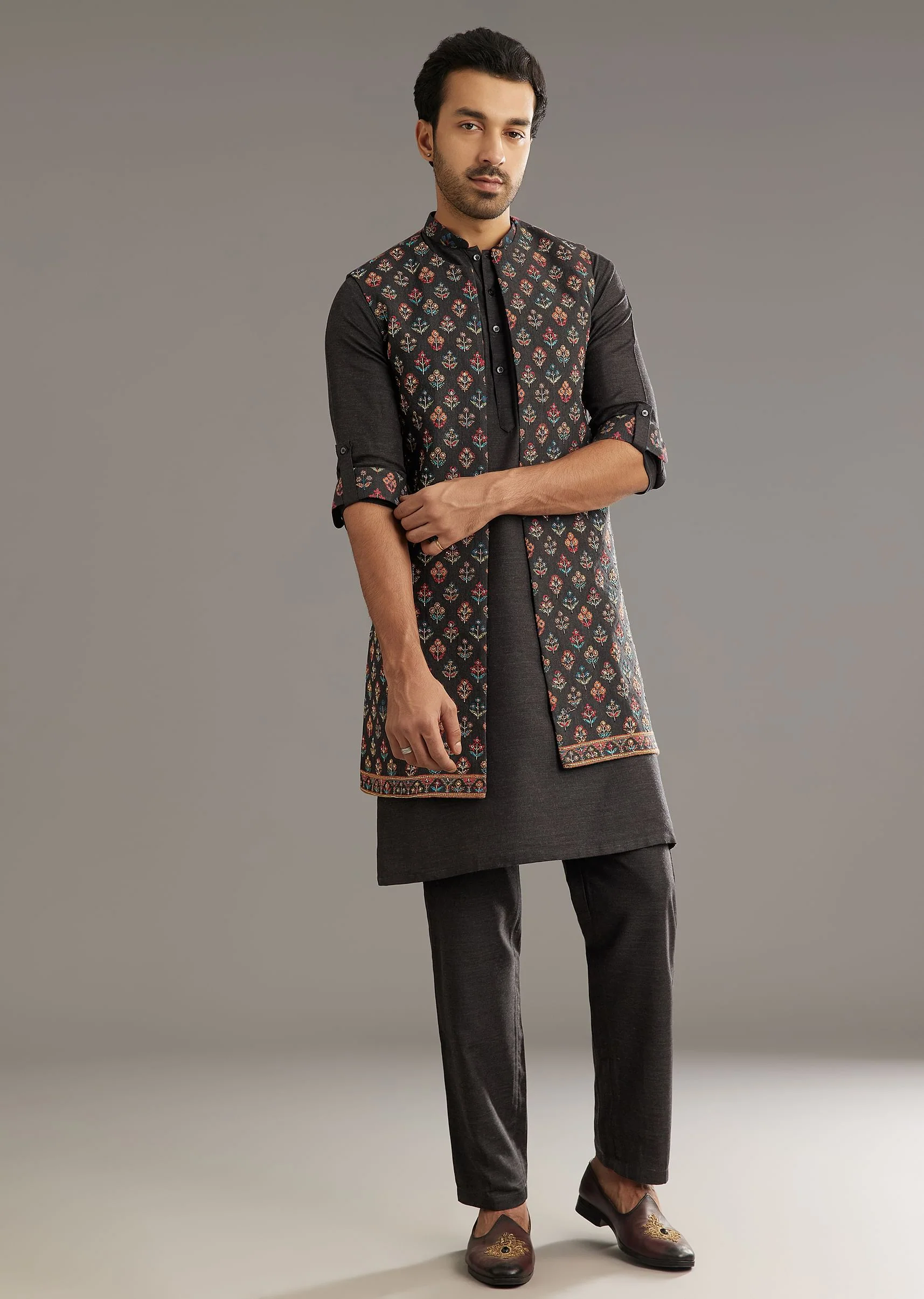 Black Cotton Silk Kurta Set With Symmetric Floral Threadwork - Image 4