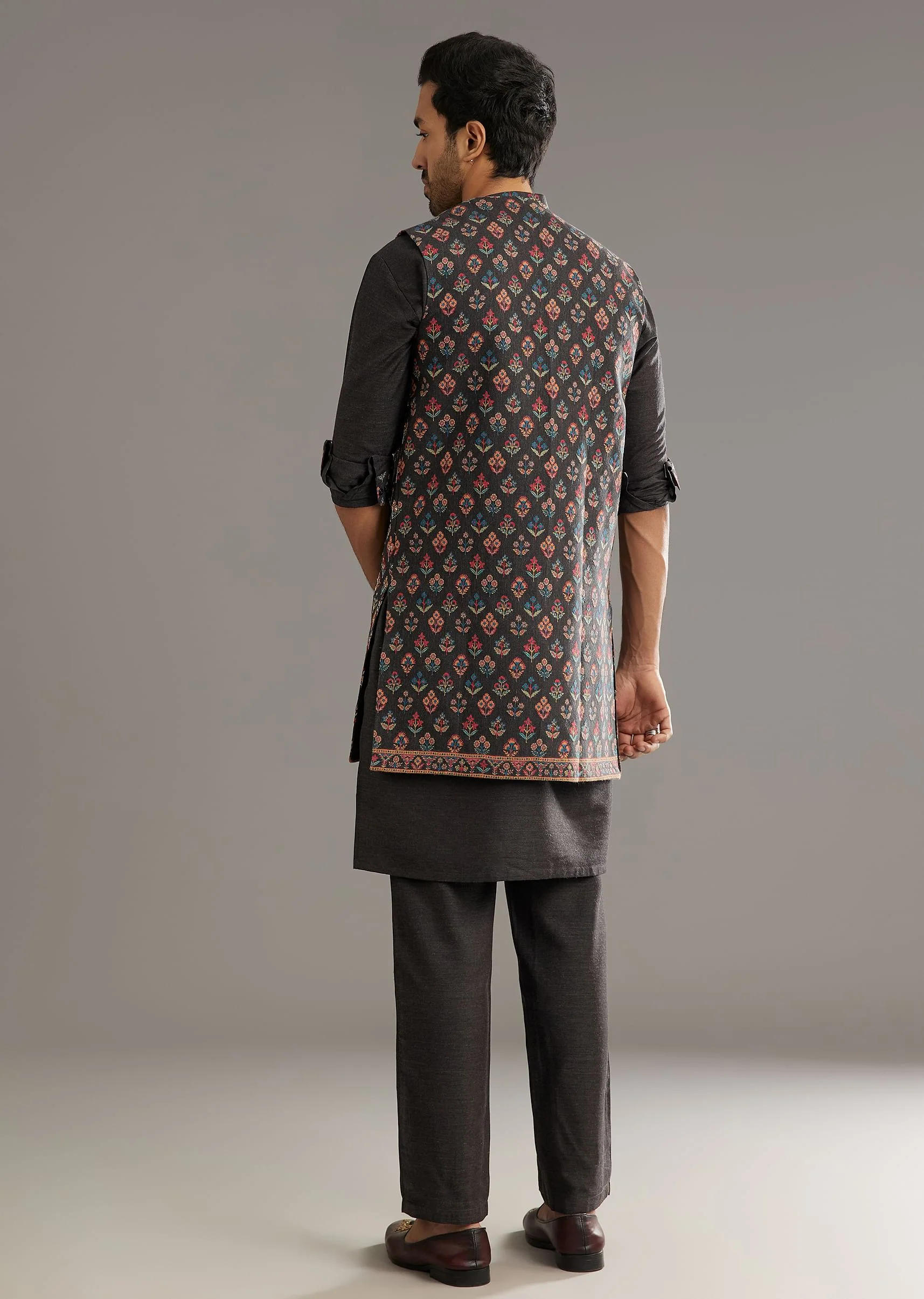 Black Cotton Silk Kurta Set With Symmetric Floral Threadwork - Image 5