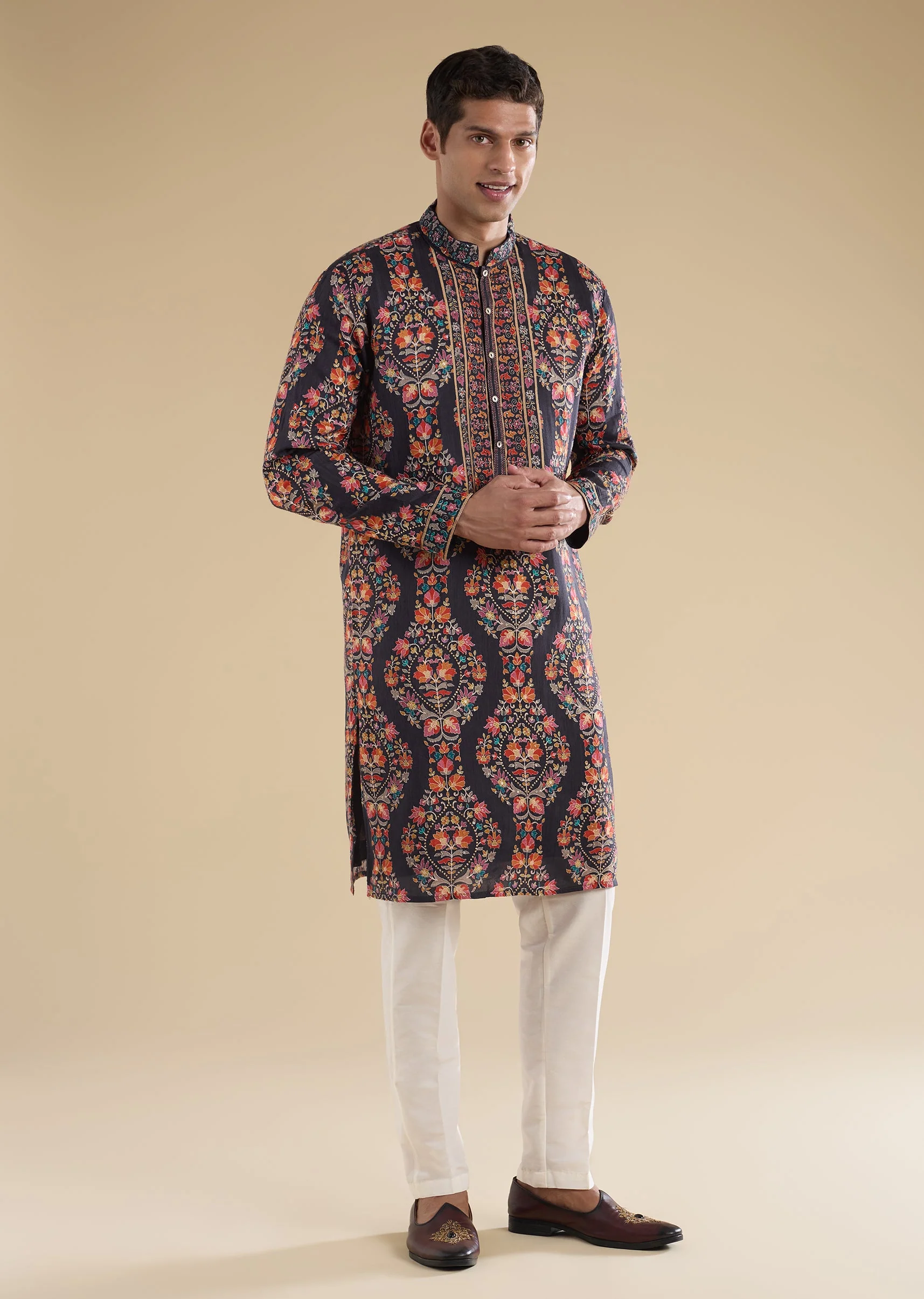 Black Cutdana Detail Kurta Set - Image 3