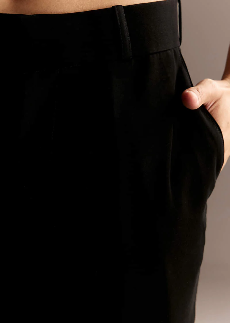 Black Embroidered Kurta Set With Palazzo Pants - Image 6
