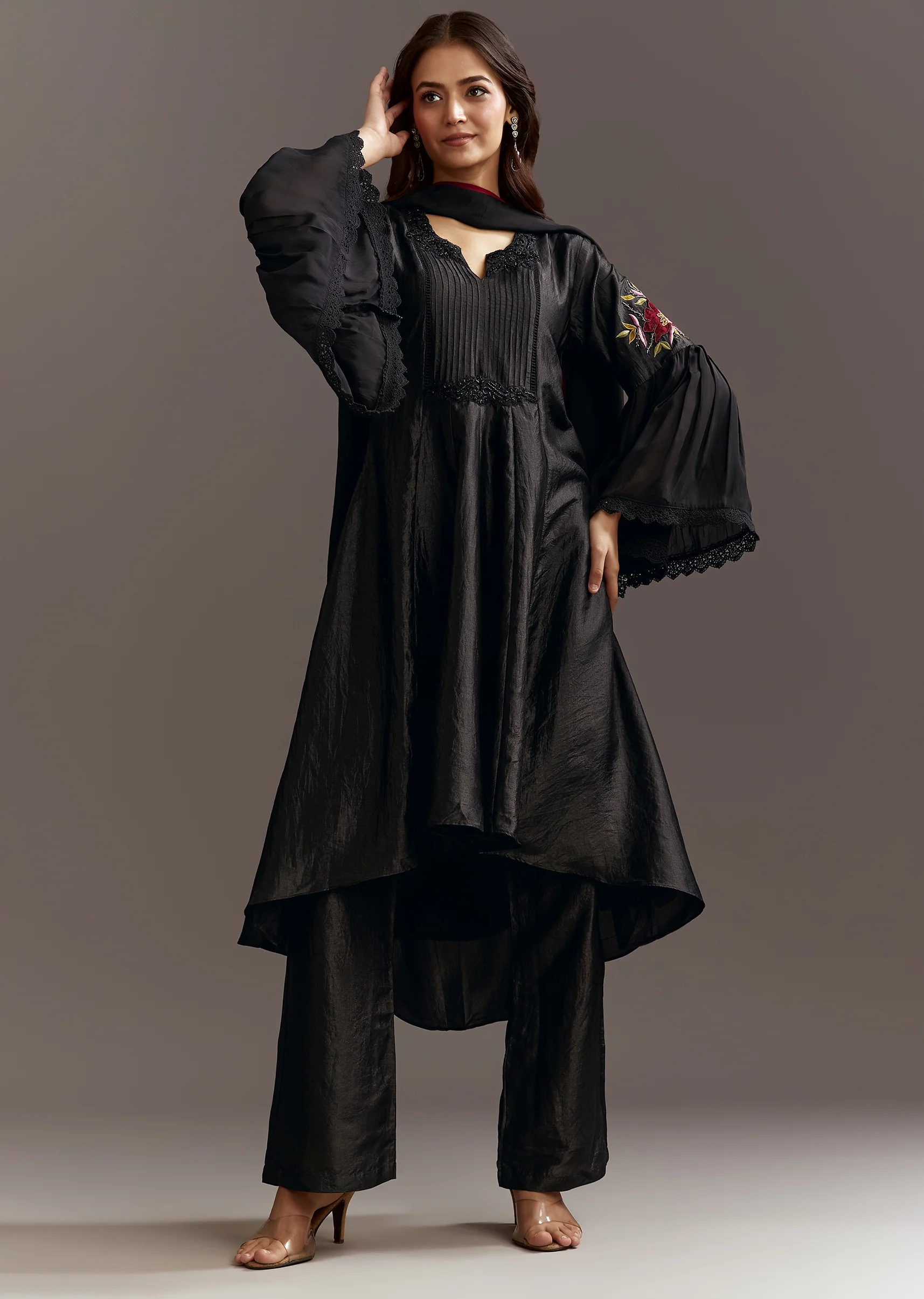 Black High Low Kurta Dupatta Set With Applique Work - Image 4