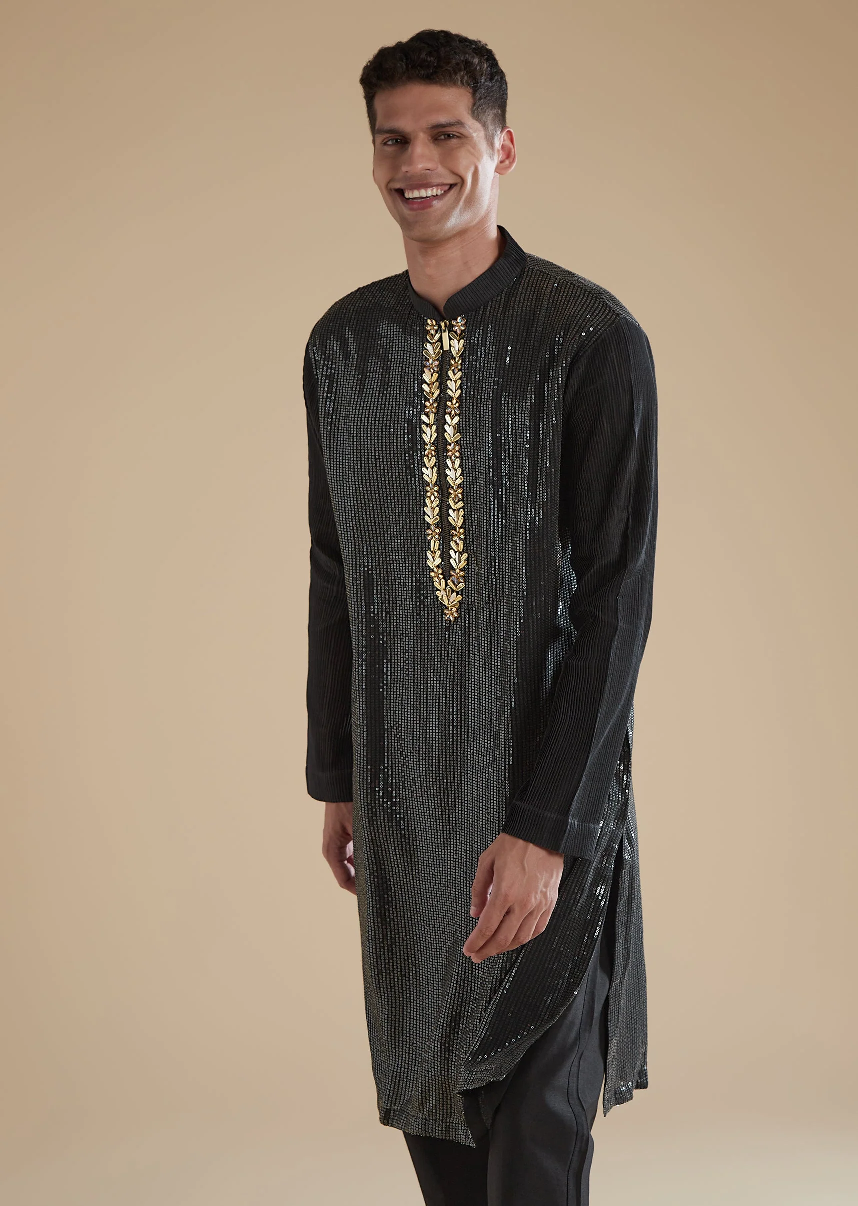 Black Kurta Set With Sequins Detail Work - Image 4