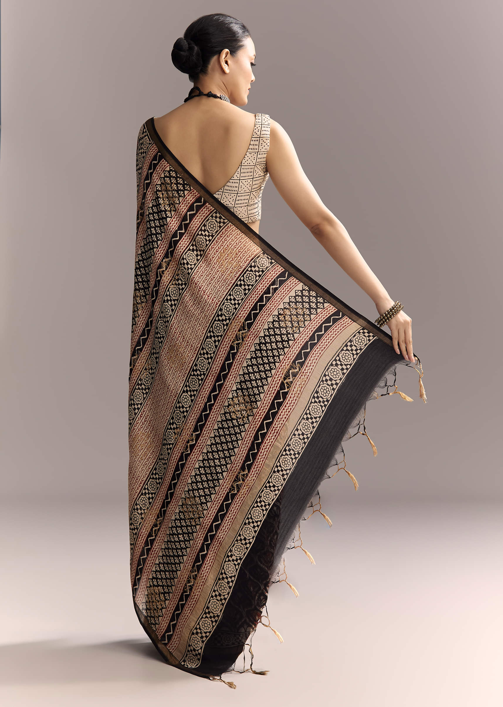 Black Linen Saree With Authentic Ajrakh Print And Maroon Border - Image 4