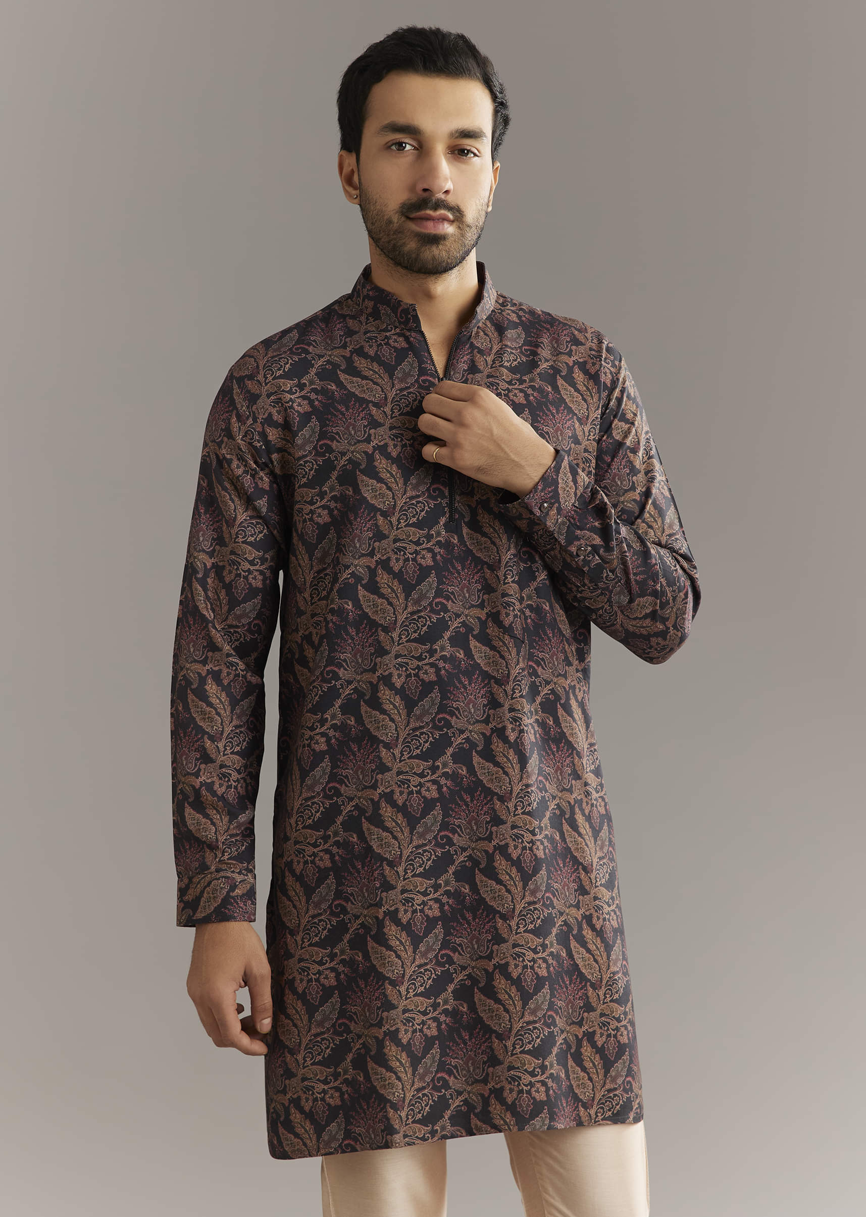 Black Pashmina Silk Kurta Set With Vine Prints - Image 4