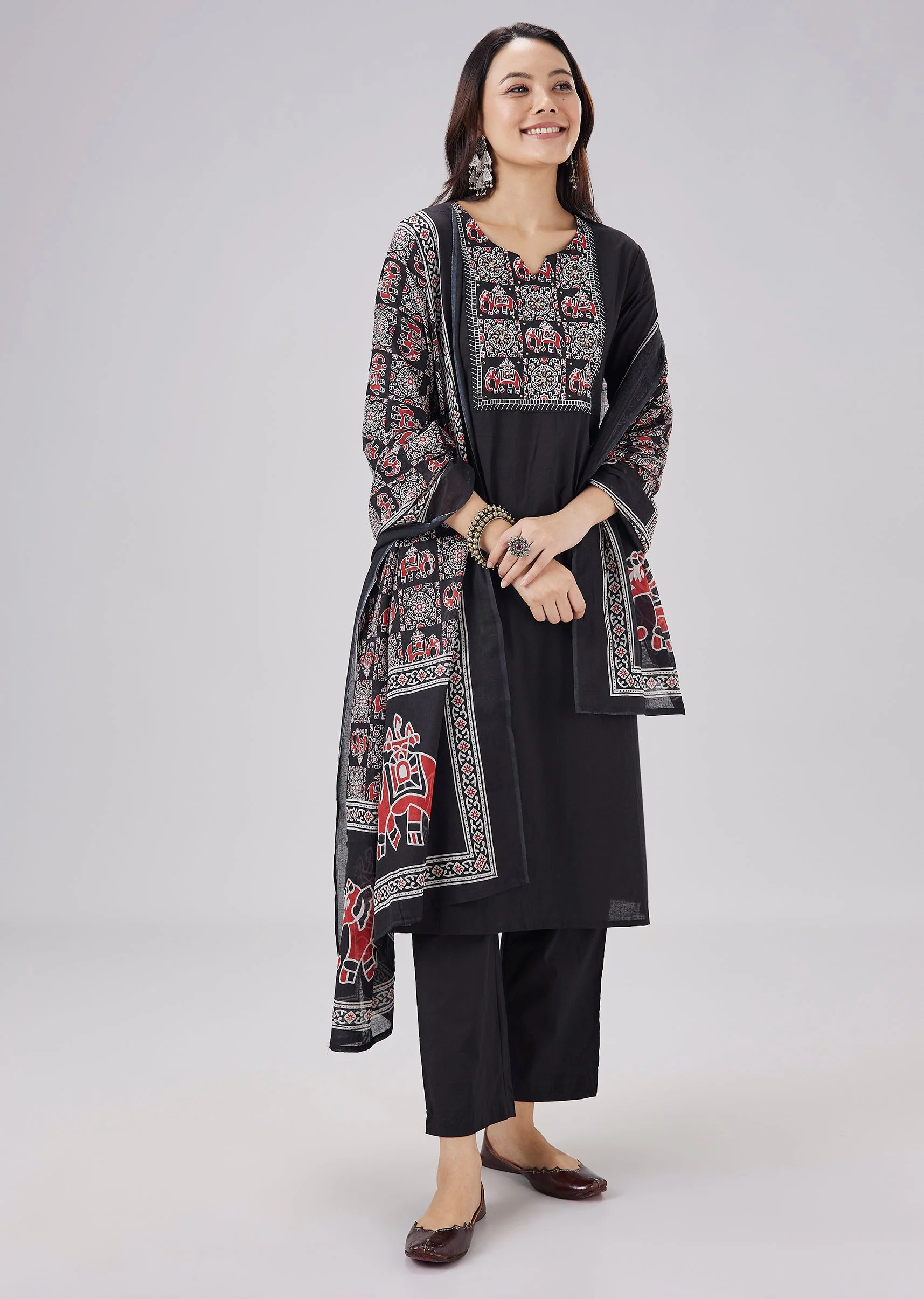 Black Printed Cotton Kurta Set With Dupatta - Image 3