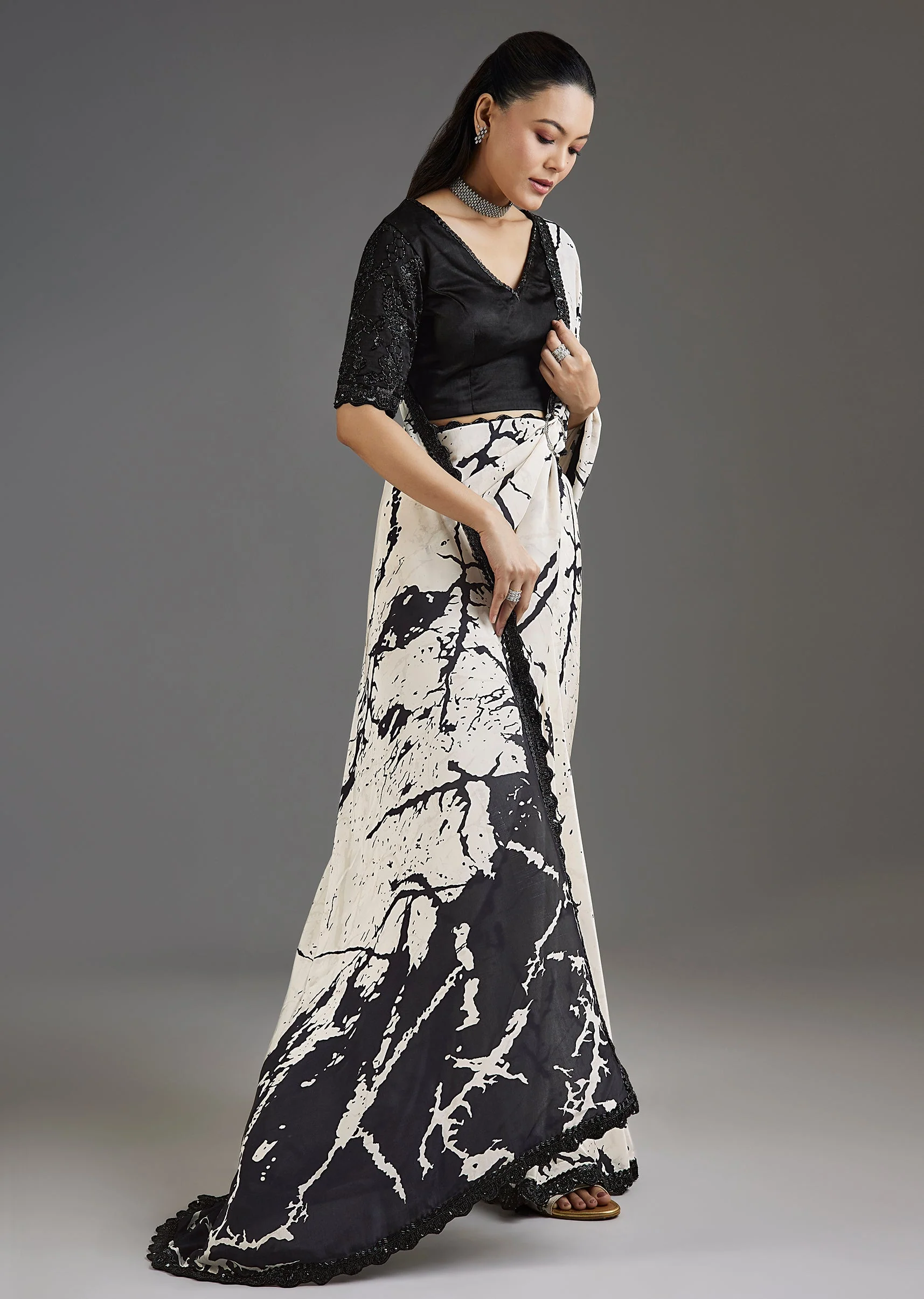 Black Printed Crepe Saree With Satin Blouse - Image 4