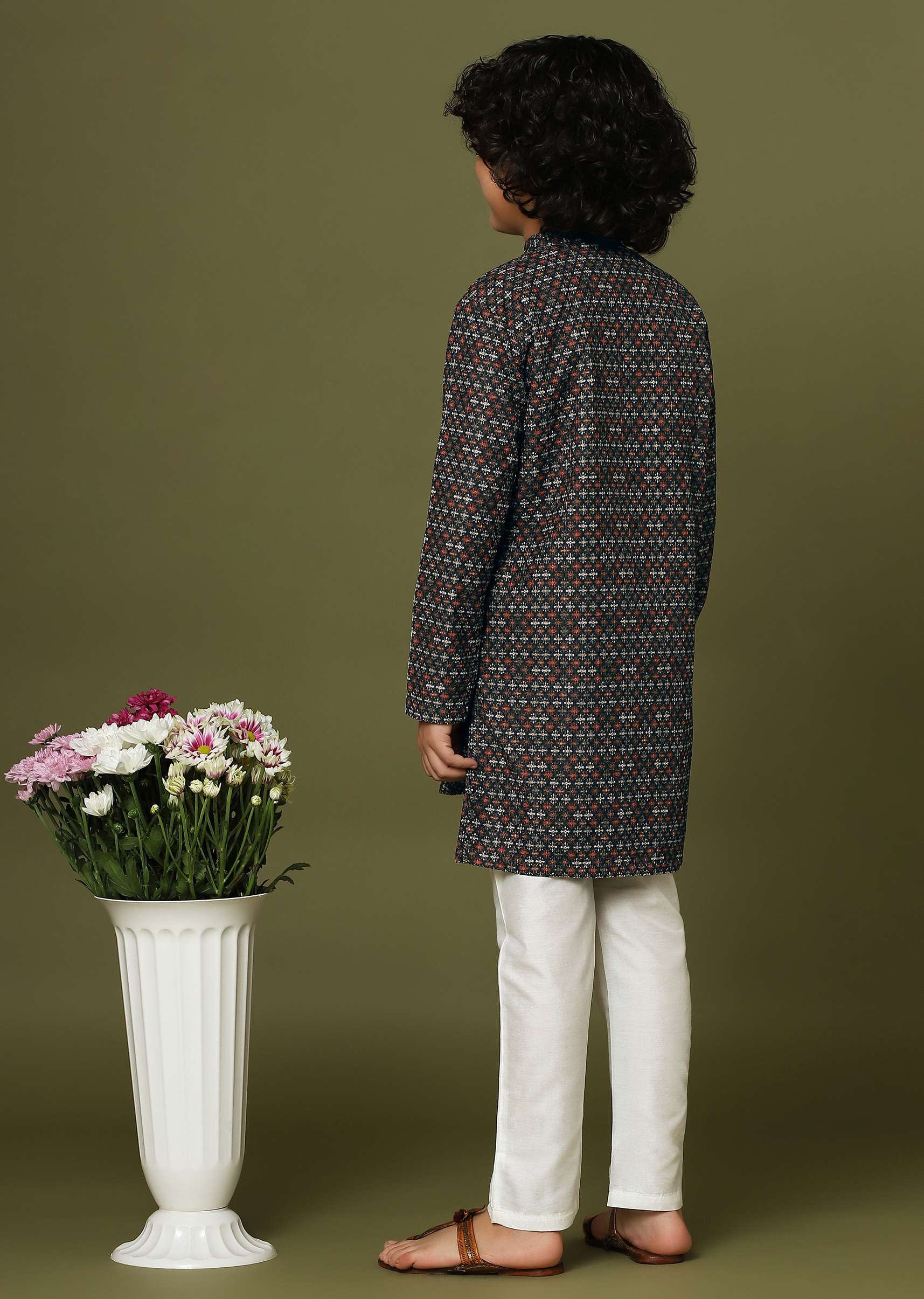 Black Printed Kurta And Pant Set In Silk - Image 5