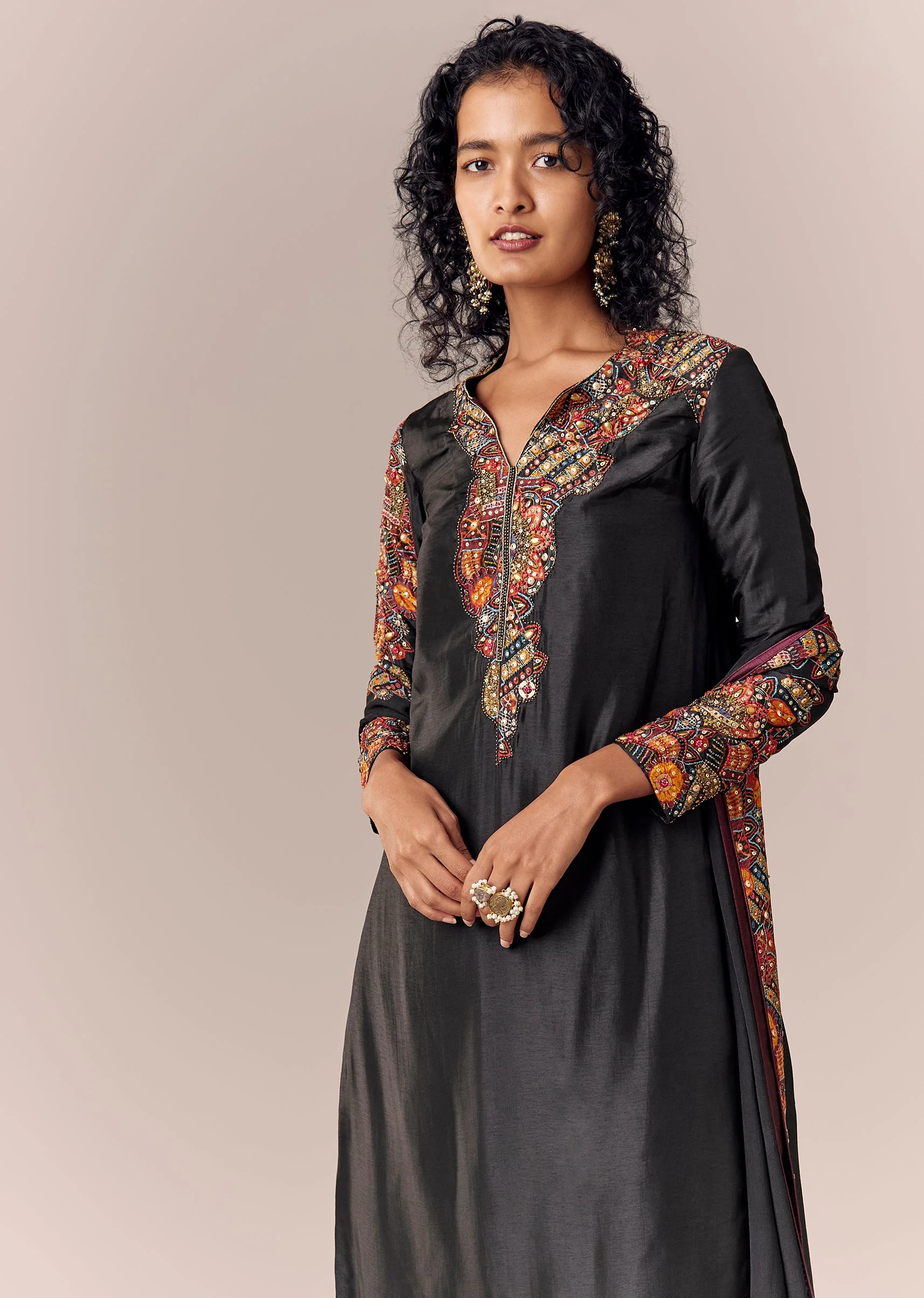 Black Printed Kurta Pant Set With Dupatta - Image 4