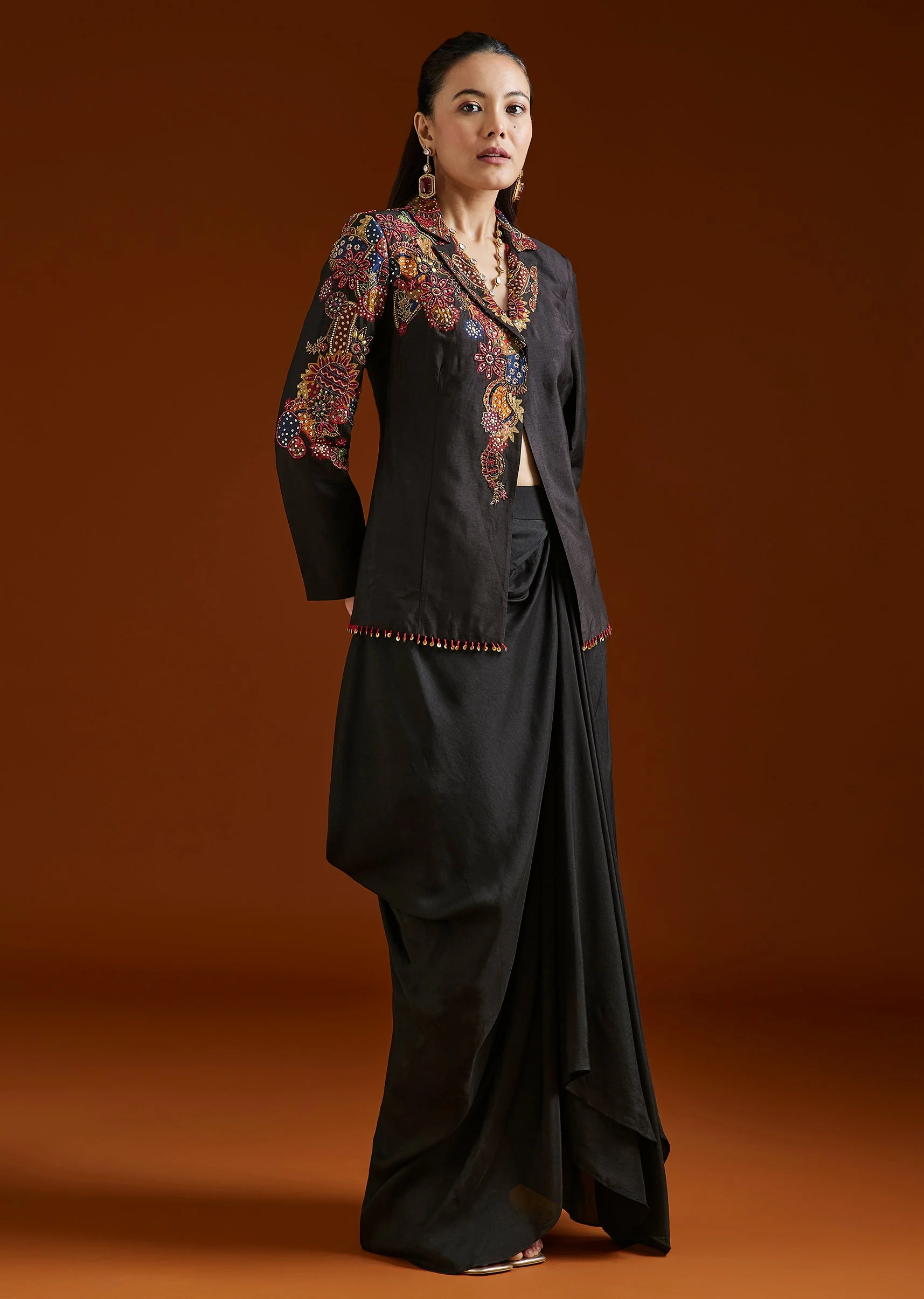 Black Printed Silk Blend Jacket Style Skirt Set - Image 3