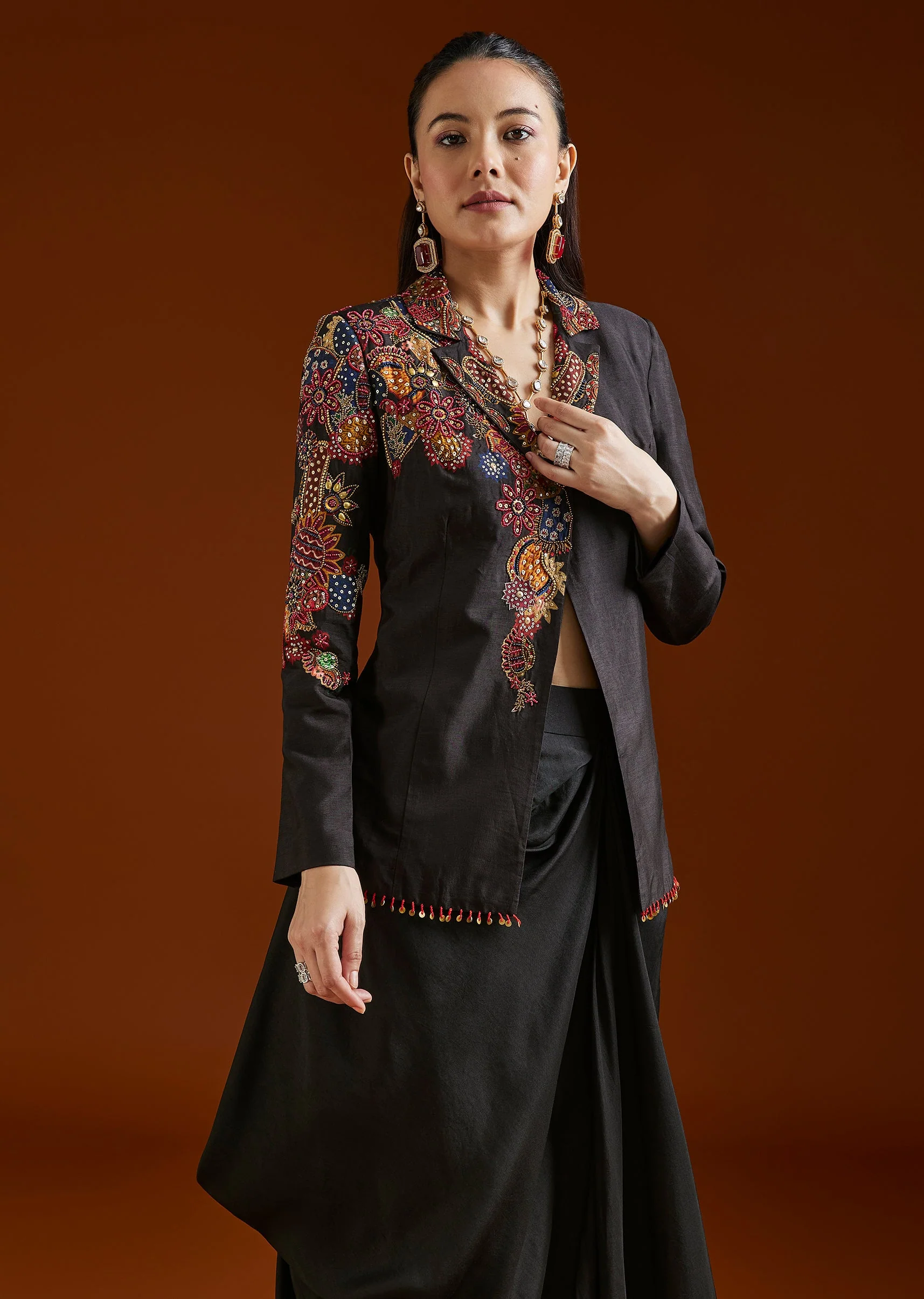 Black Printed Silk Blend Jacket Style Skirt Set - Image 4
