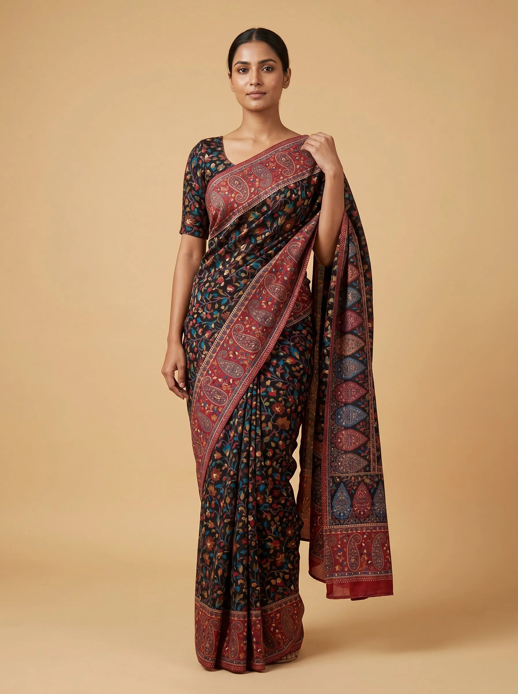 Black Sculpted Frame Handloom Saree