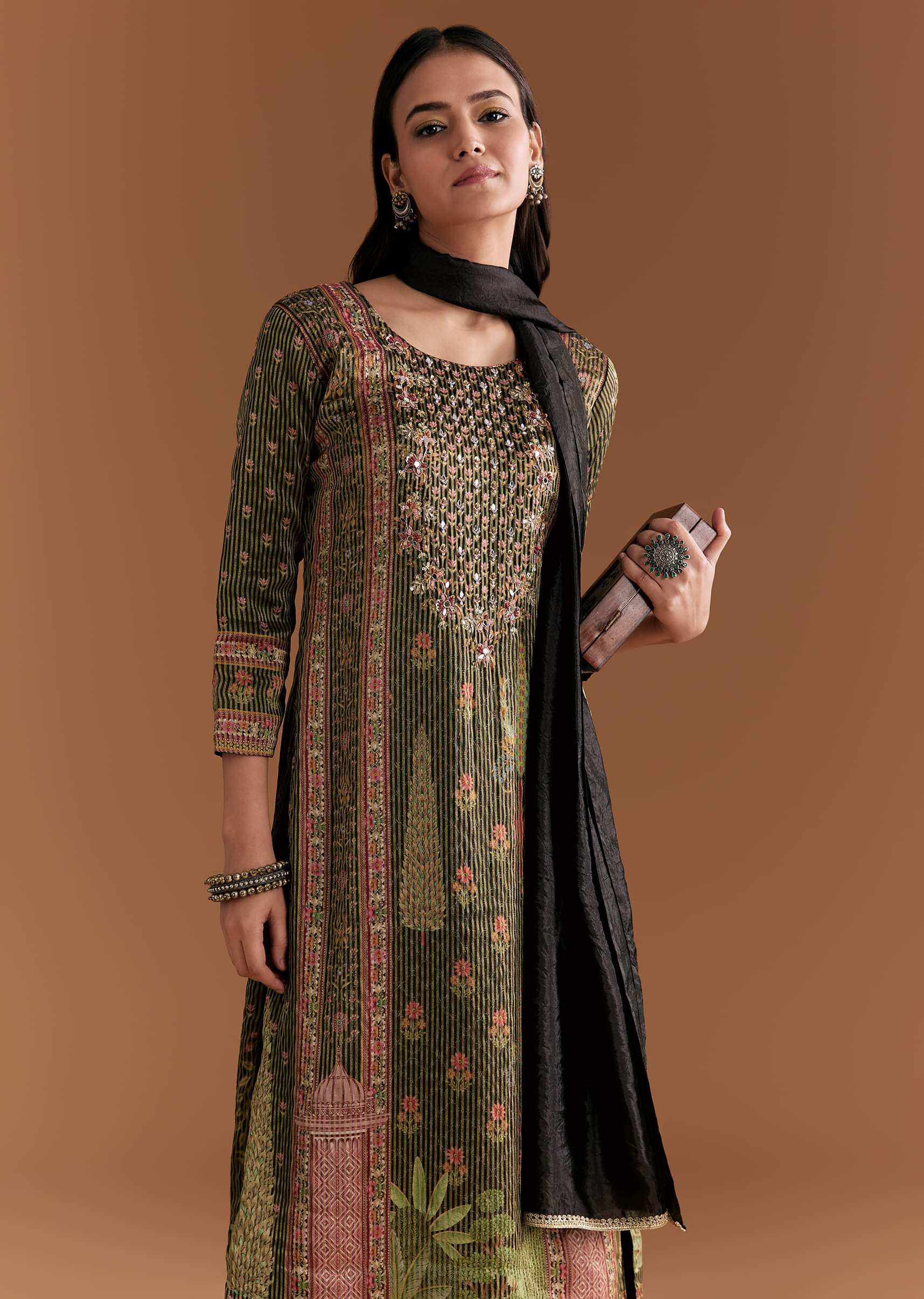 Black Silk Kurta Set With Floral Print And Hand Embroidery - Image 4