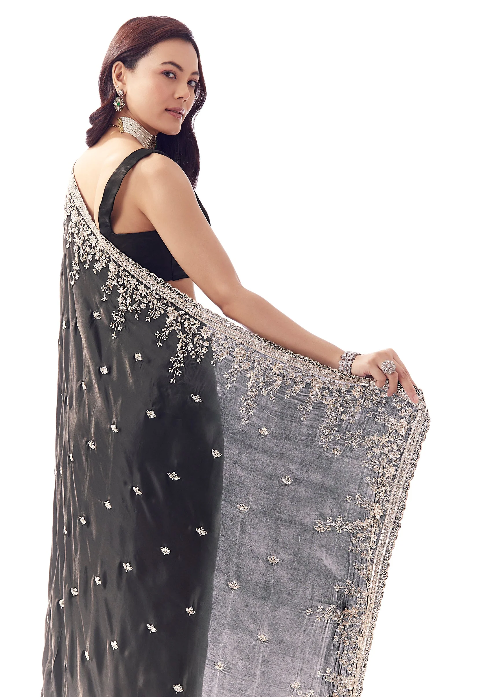 Black Tissue Silk Saree With Heavy Floral Embroidered Butti Border - Image 6