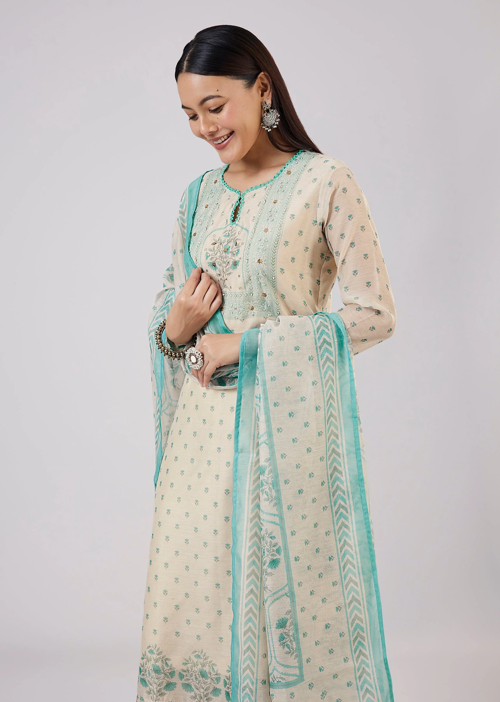 Blue Chanderi Kurta Set With Zari And Sequins - Image 4