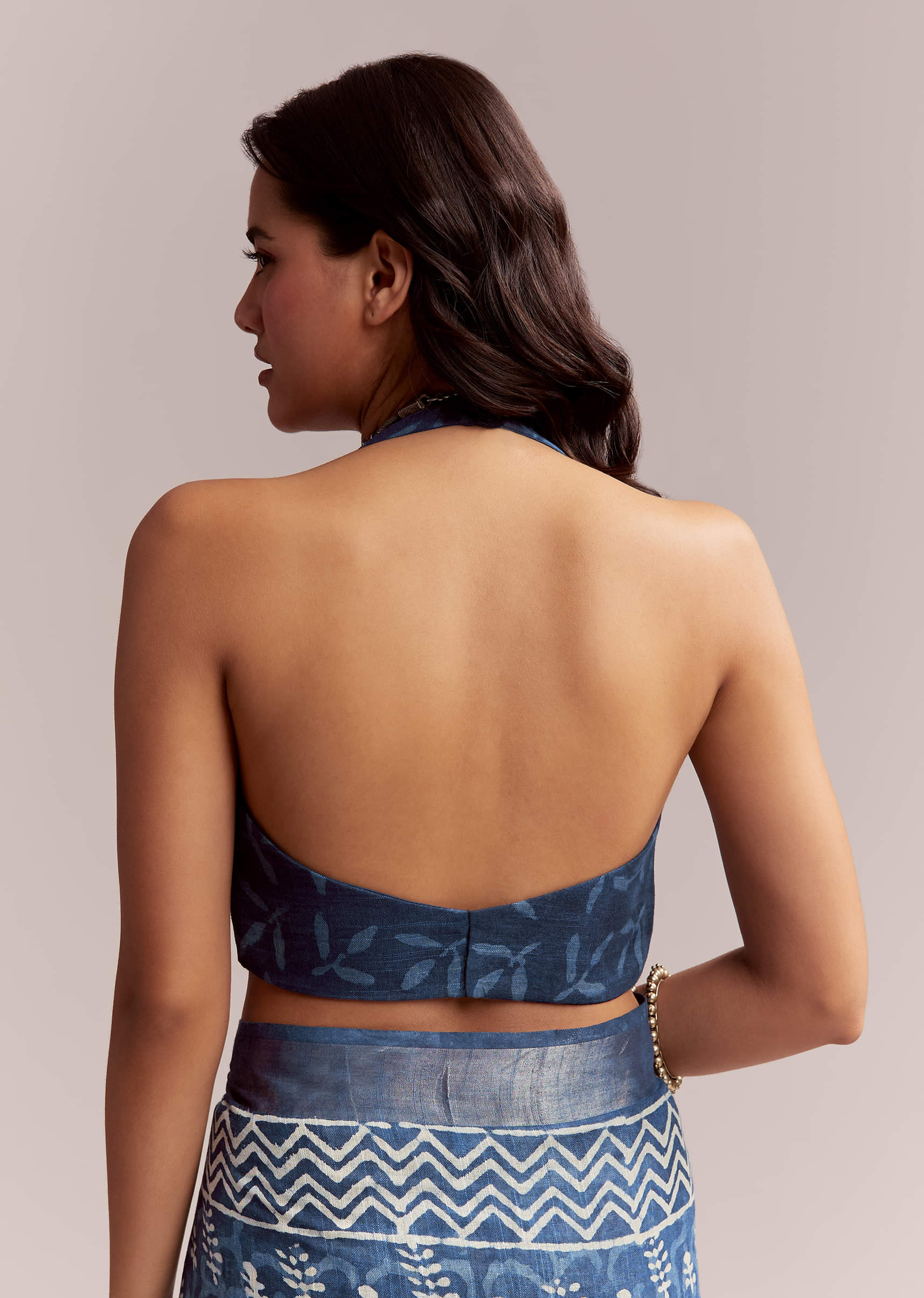 Blue Linen Printed Saree With Heritage Ajrakh Leaf Print - Image 8