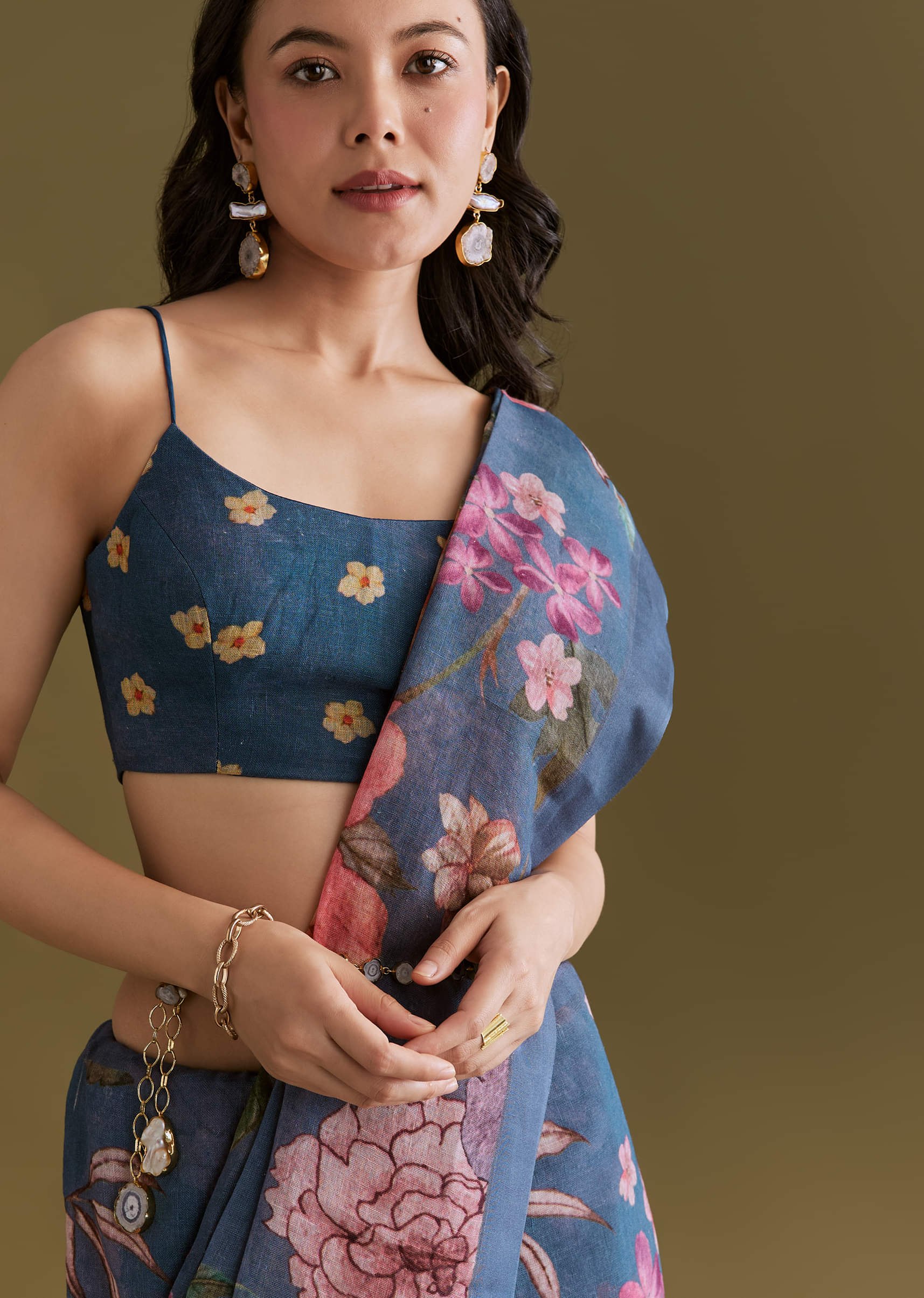 Blue Linen Saree With Botanical Floral Prints - Image 3