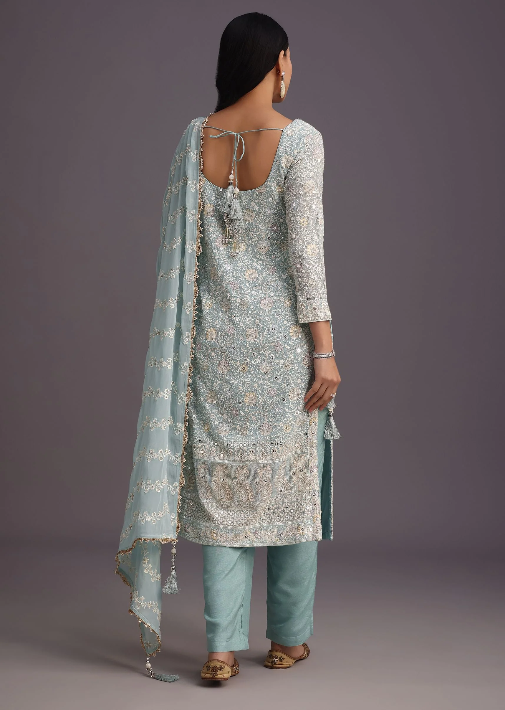 Blue Lucknowi kurta set With Resham Work Dupatta And Gotta Border - Image 5