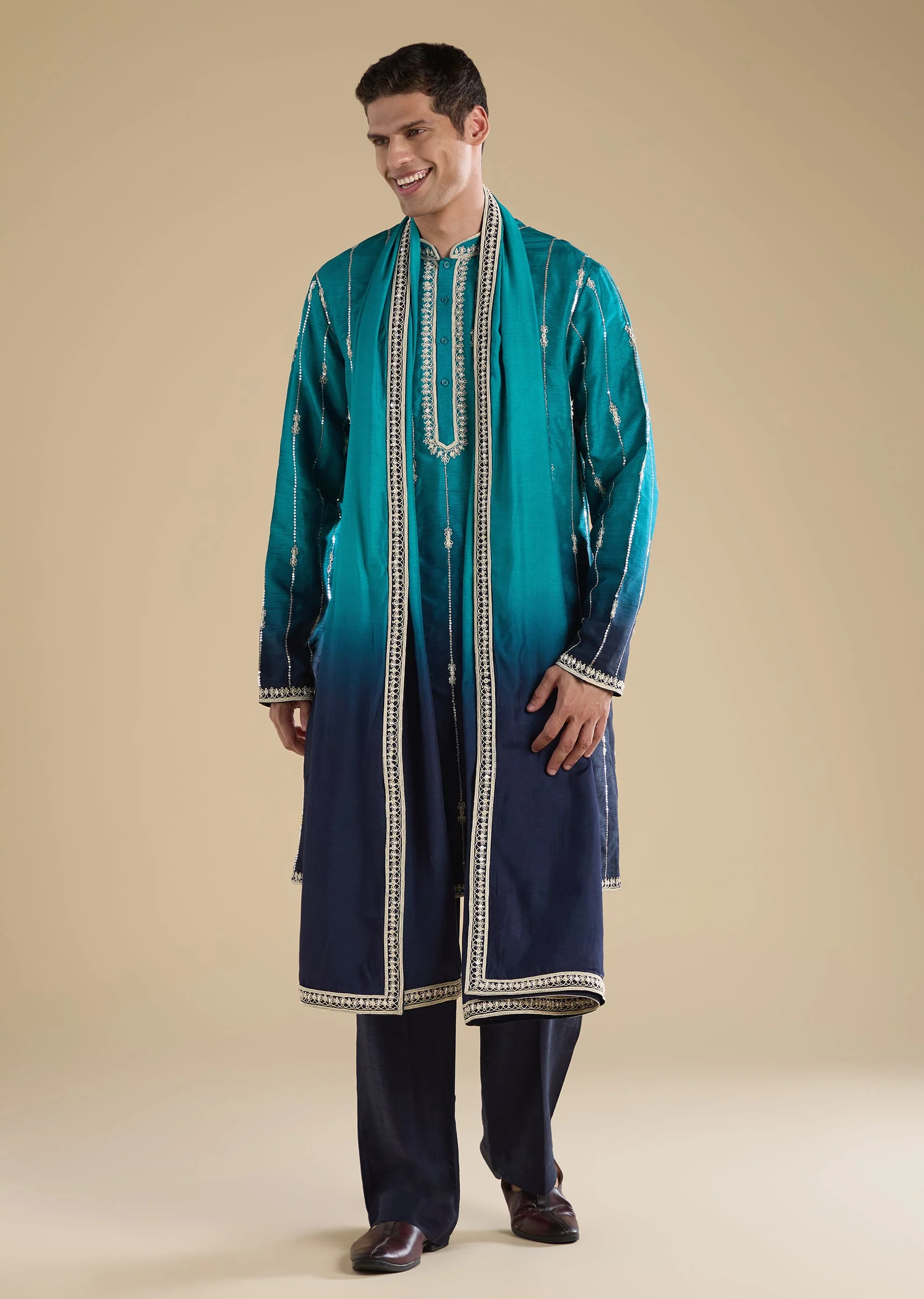 Blue Ombre Kurta Set With Dupatta And Pants - Image 3