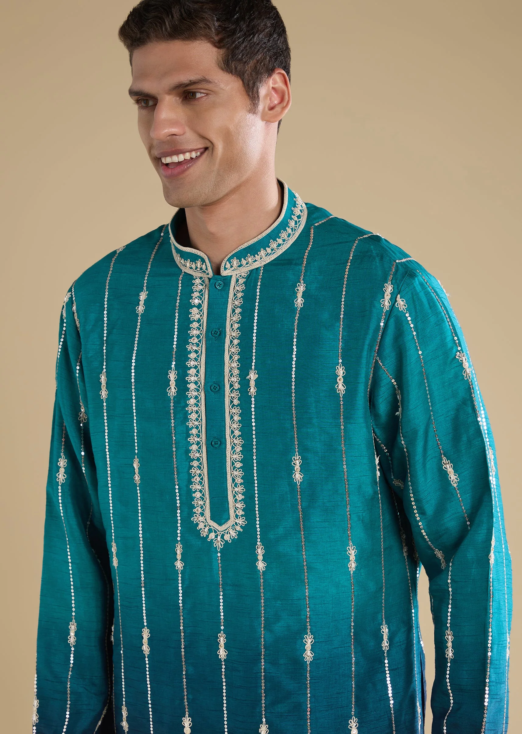 Blue Ombre Kurta Set With Dupatta And Pants - Image 4