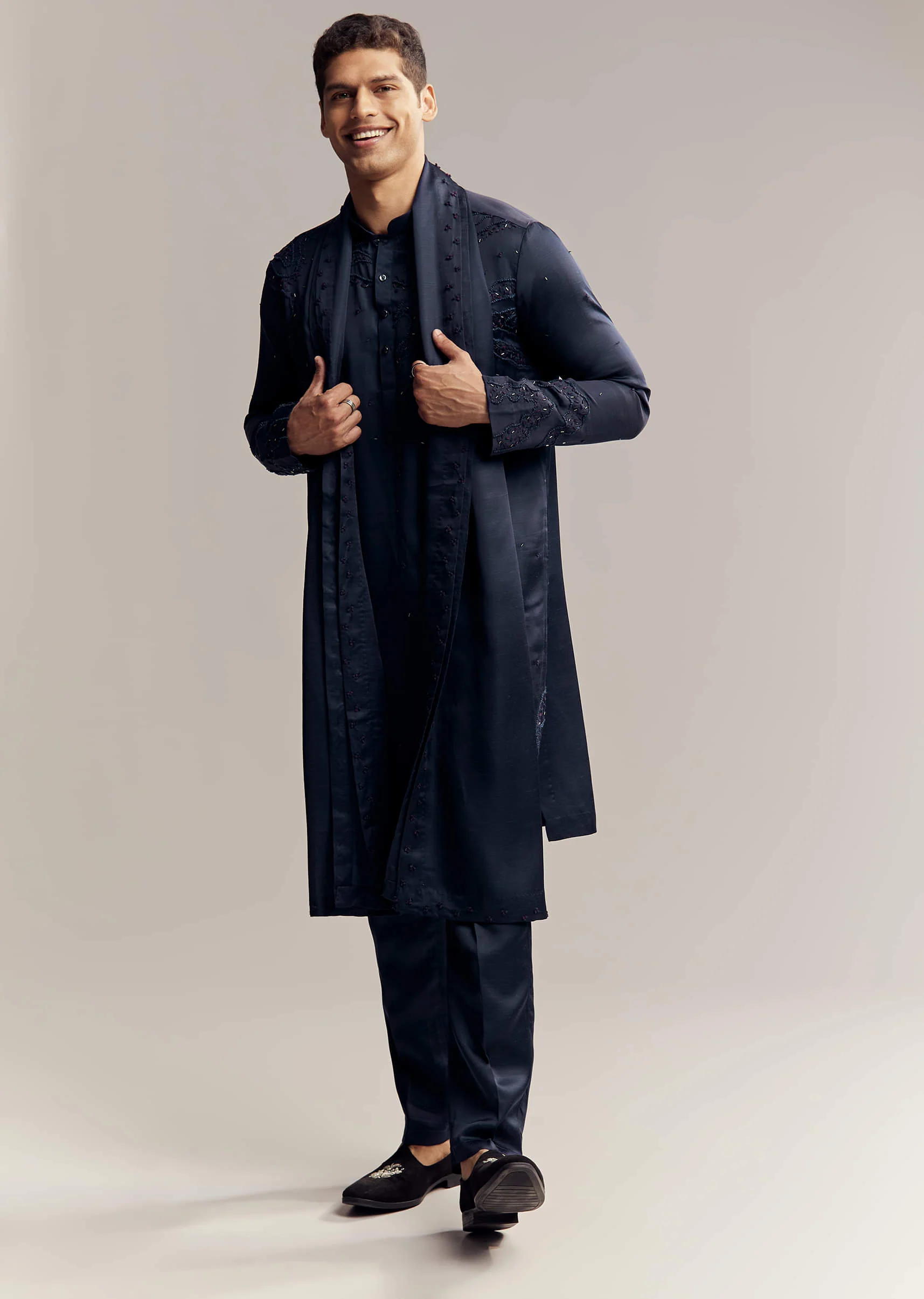 Blue Silk Hand Embroidered Kurta Set For Men - Image 2