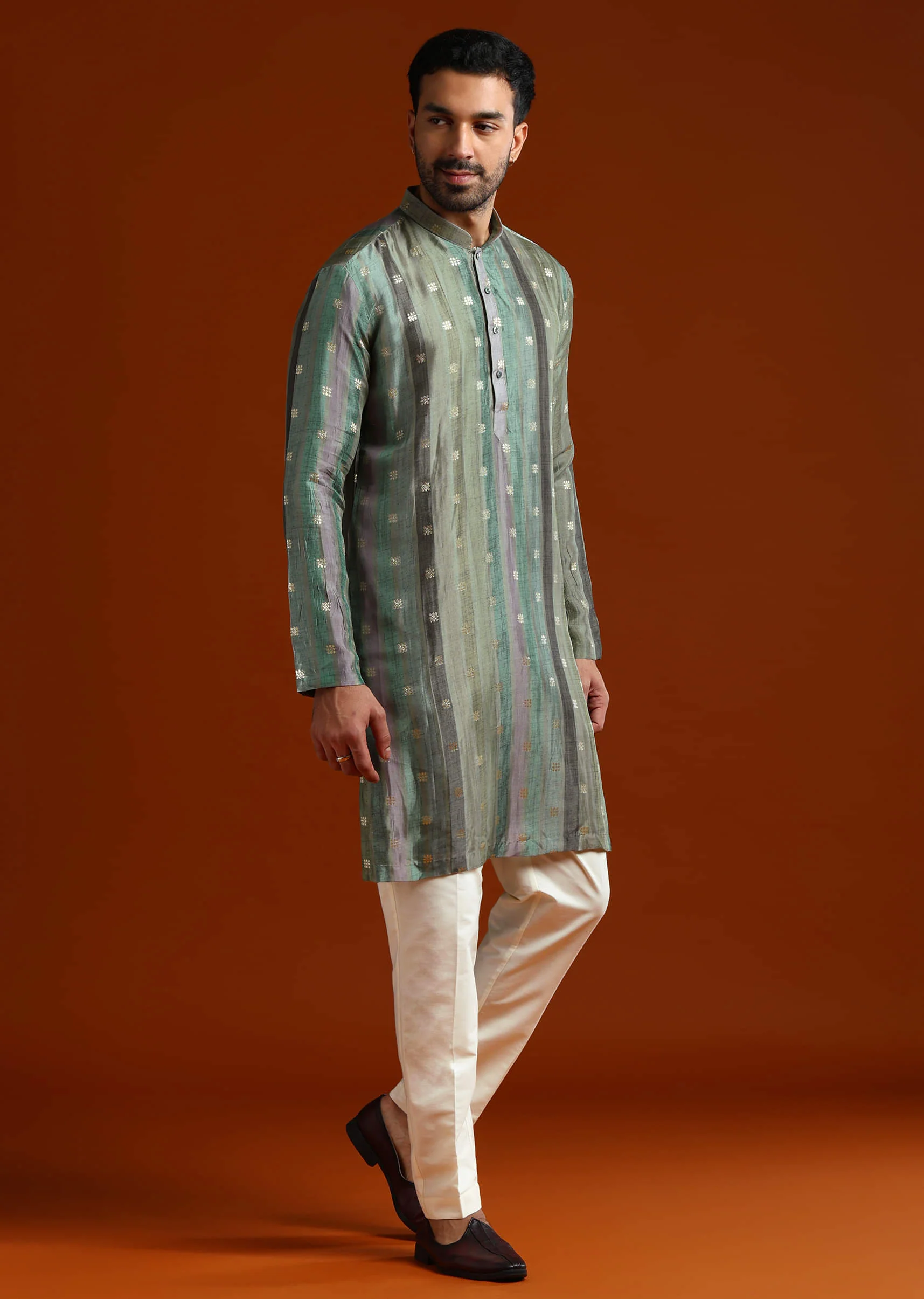 Blue Silk Kurta Set For Men With Zari Work - Image 4