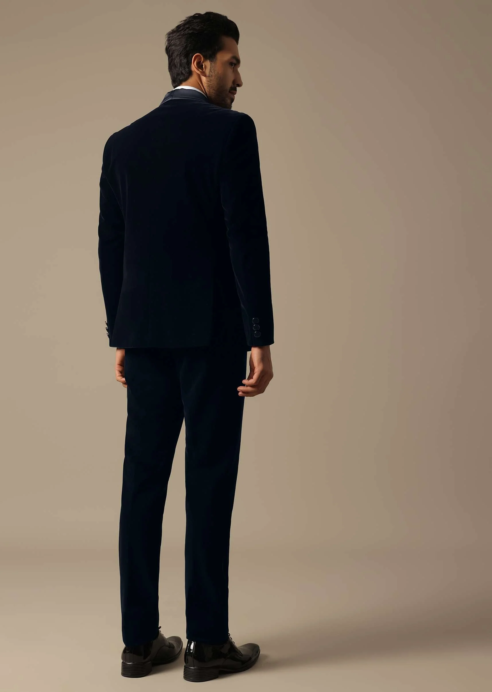 Blue Velvet Tuxedo Set For Men - Image 10
