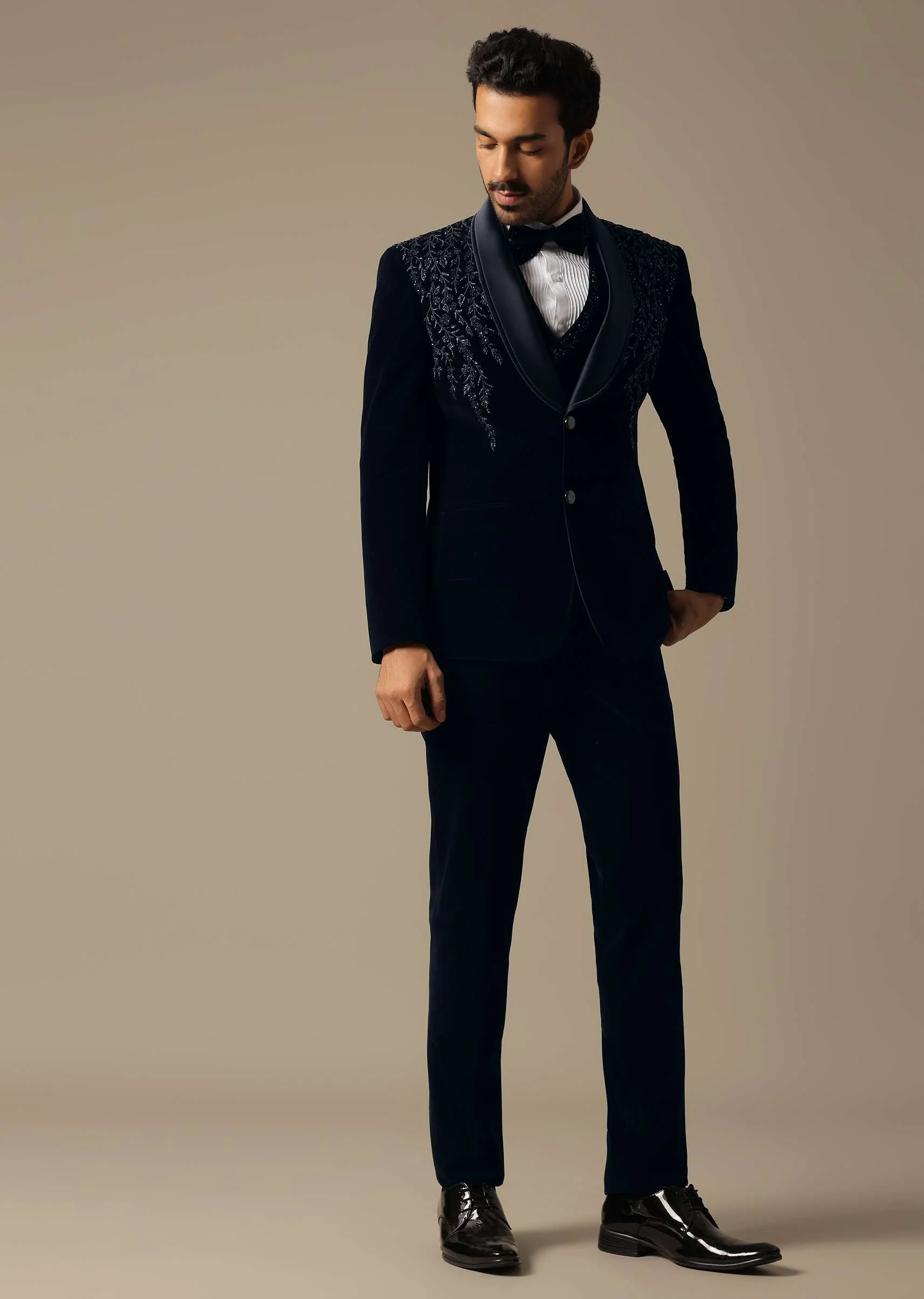 Blue Velvet Tuxedo Set For Men - Image 12