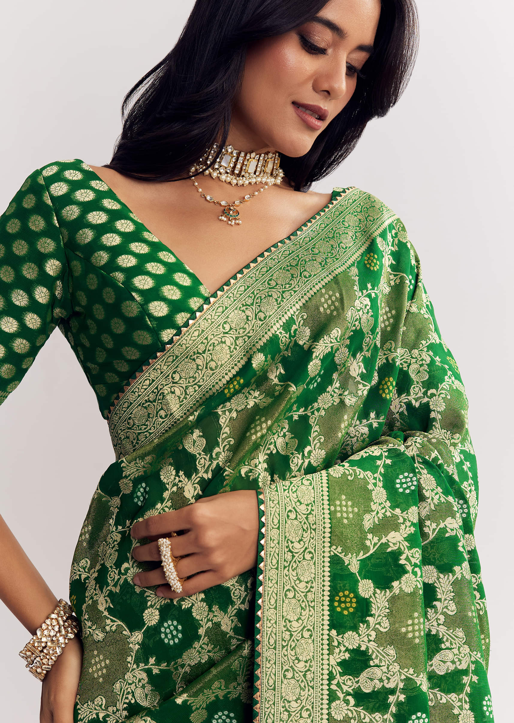 Bottle Green Shaded Dola Silk Saree With Zari Jaal Work - Image 2