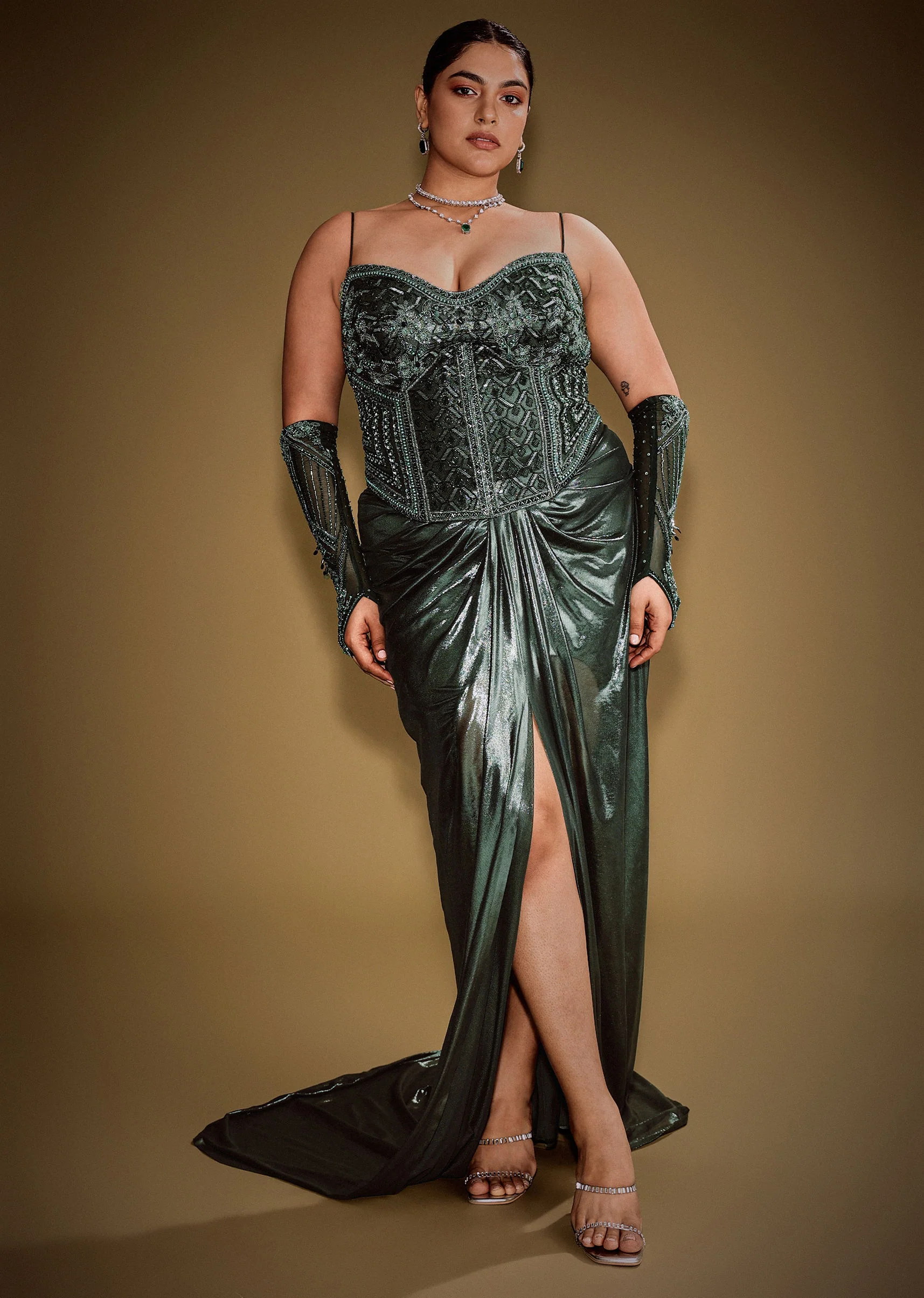 Bottle Green Shimmer Drape Skirt With Embroidered Corset And Dupatta - Image 7