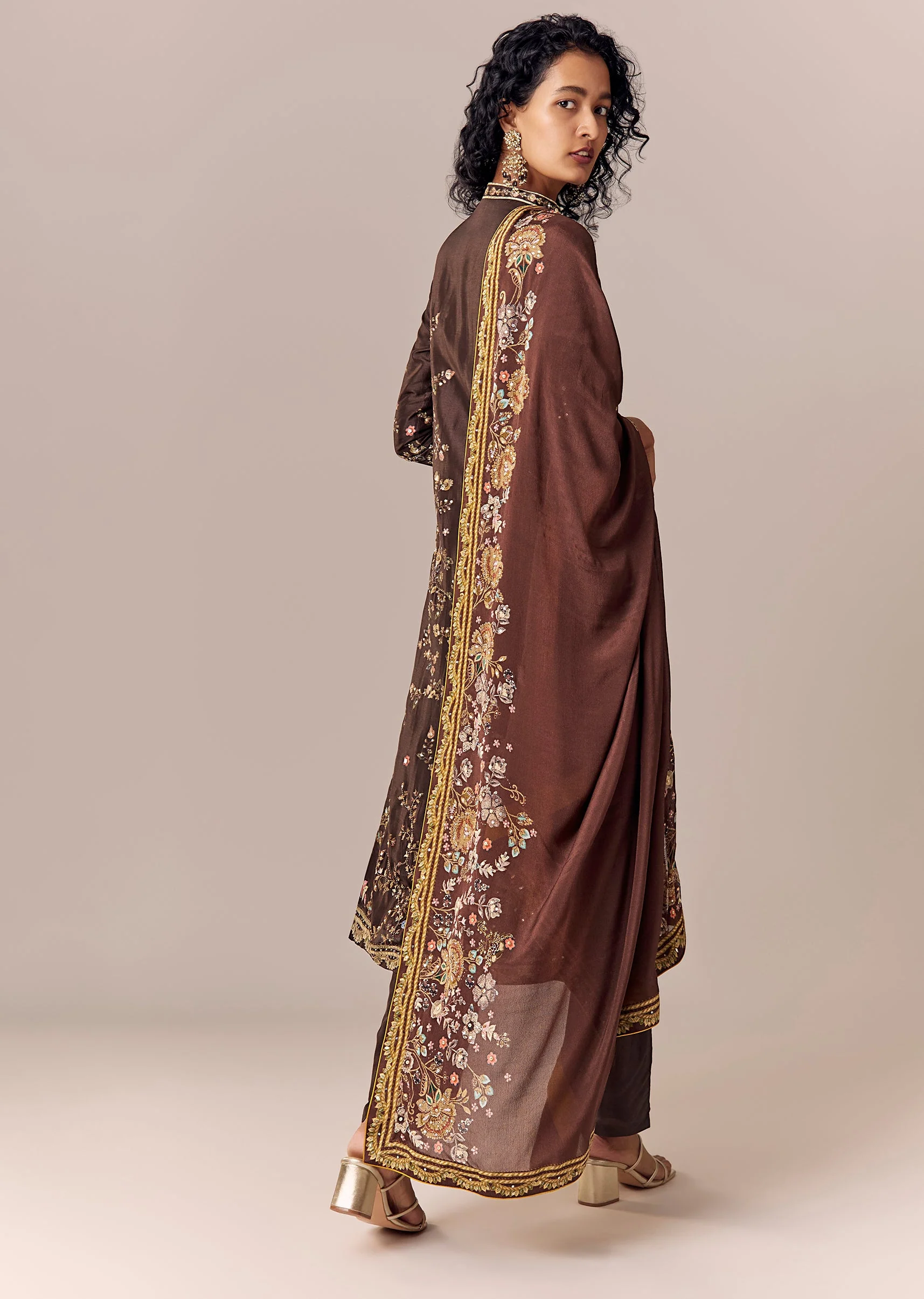 Brown Floral Printed Kurta Pant Set With Dupatta - Image 5
