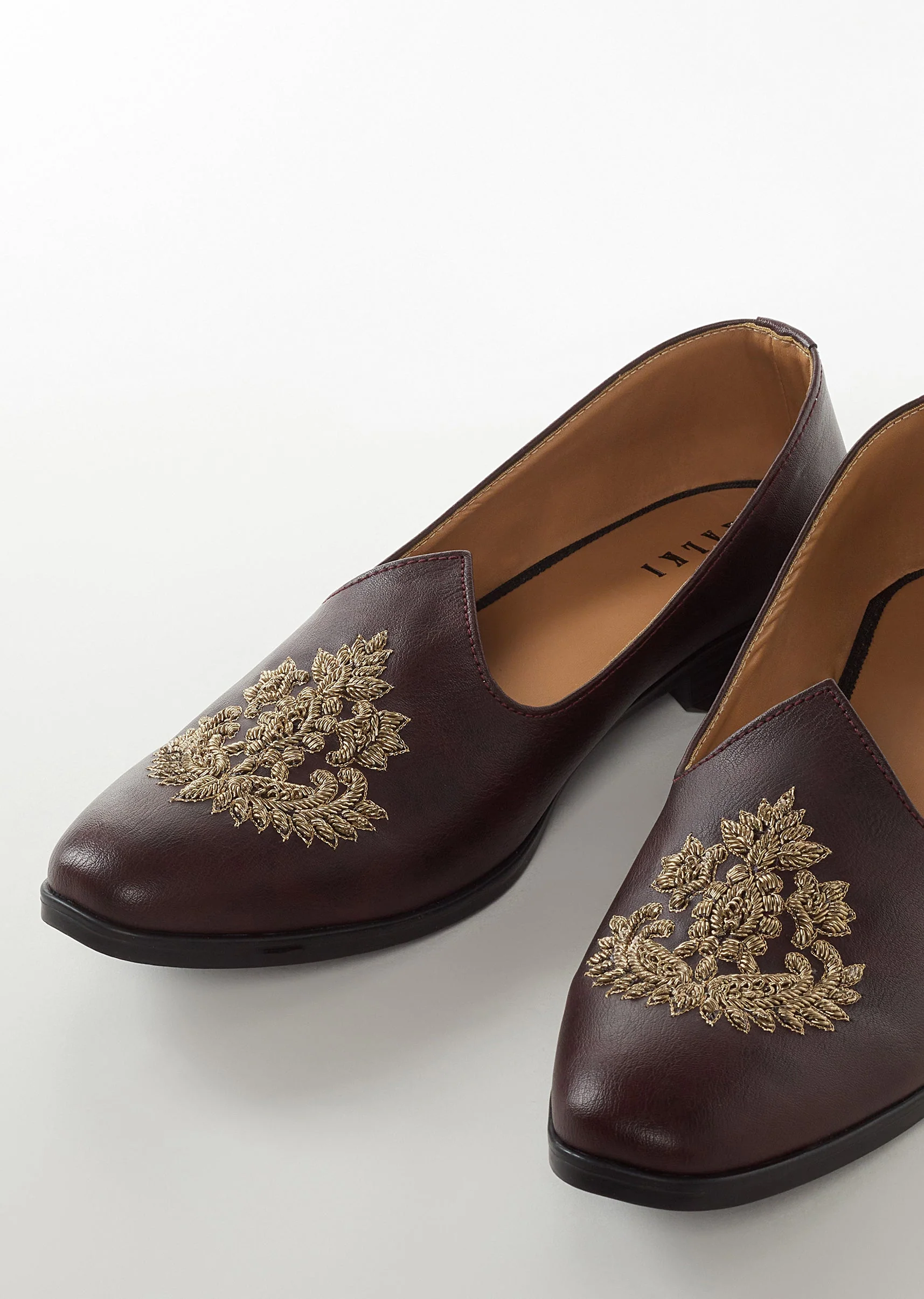 Brown Mens Footwear With Embroidery Detail Work - Image 2