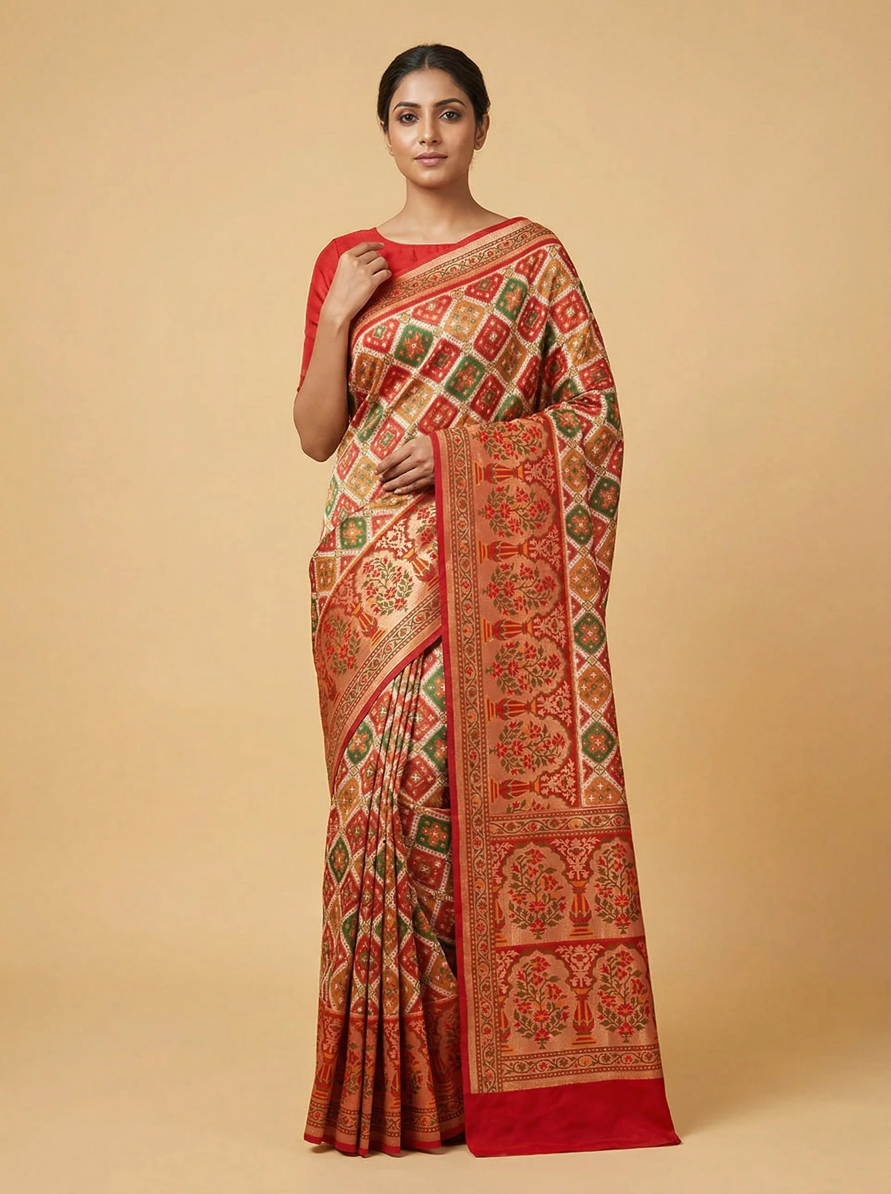 Chalk White Handloom Saree