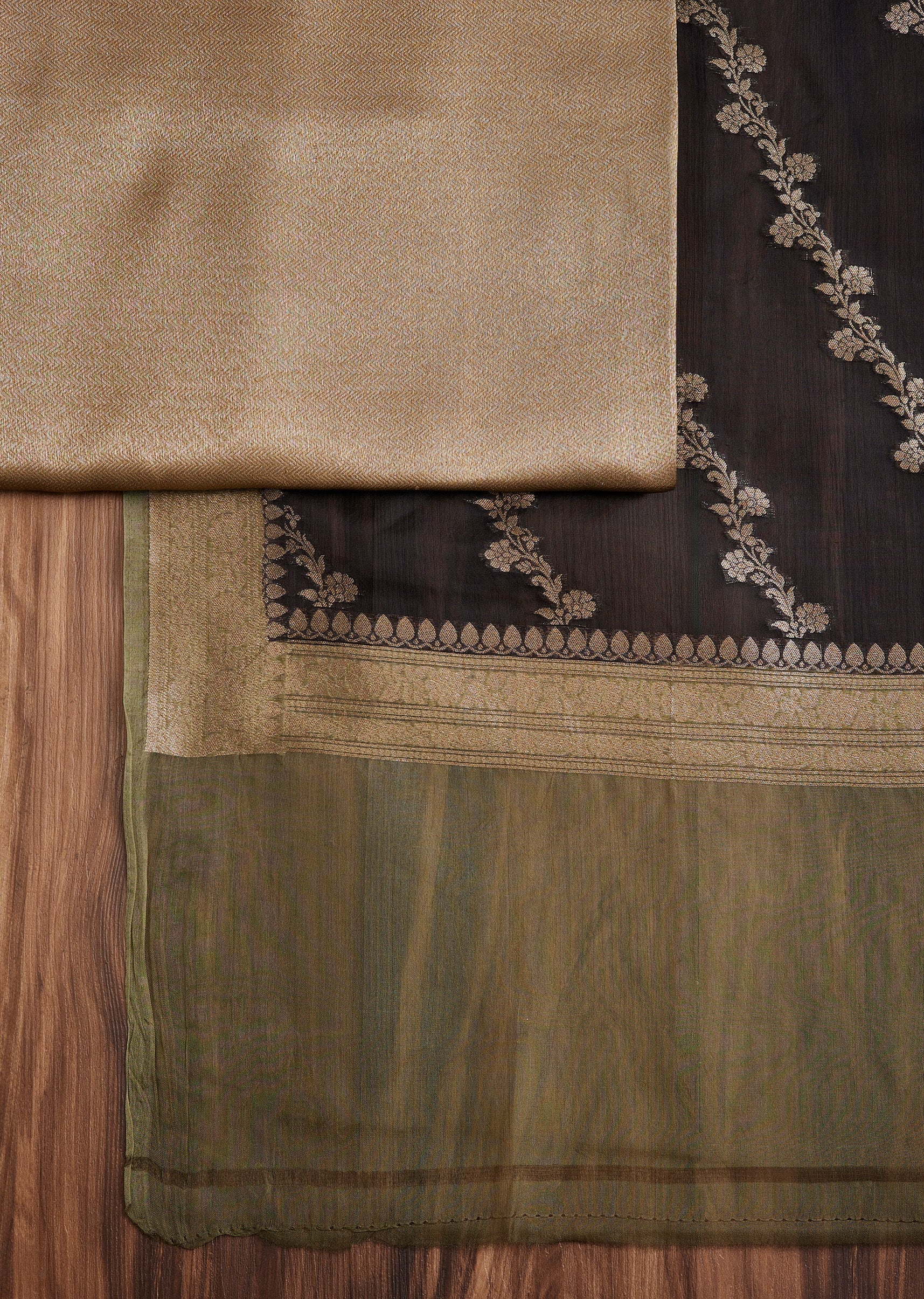 Classic Brown Tissue Suit Set - Image 3