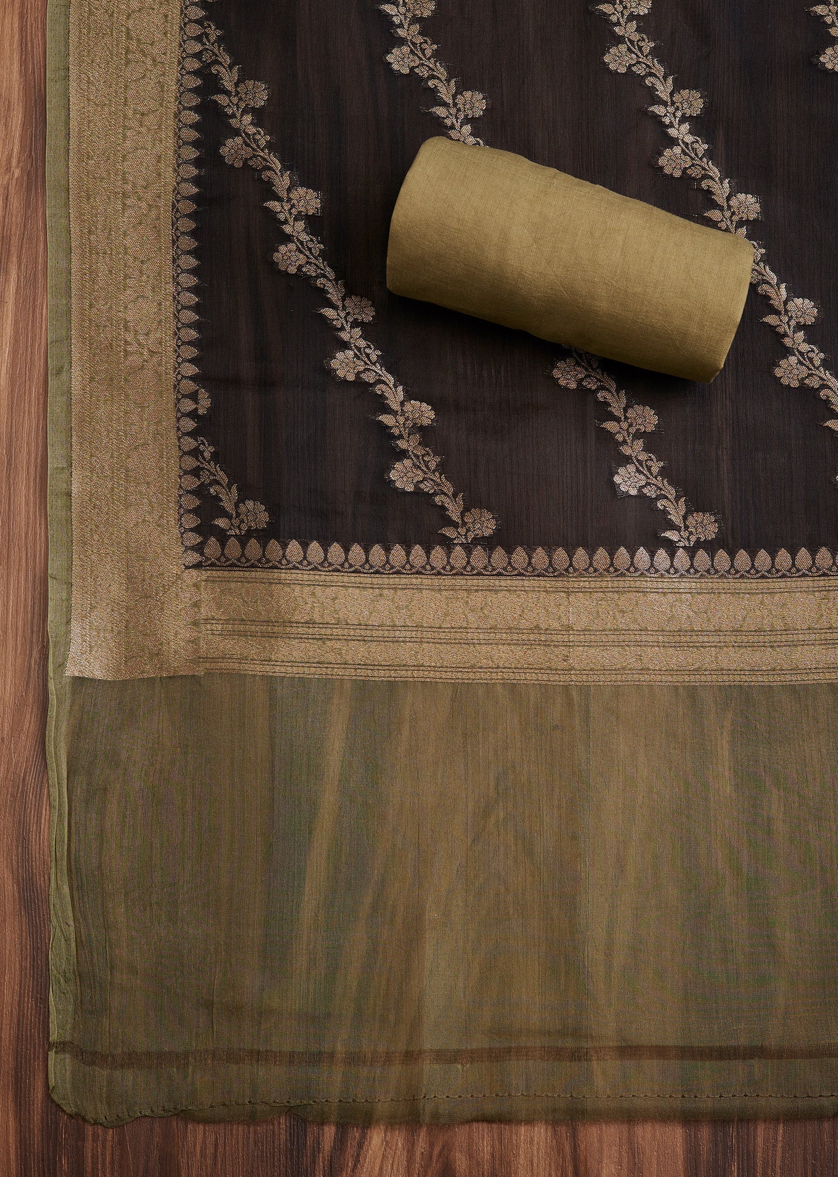 Classic Brown Tissue Suit Set - Image 4