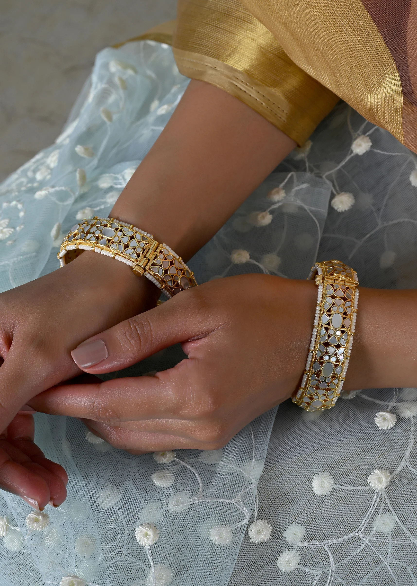 Classic White Kundan Bangles - Image 2
