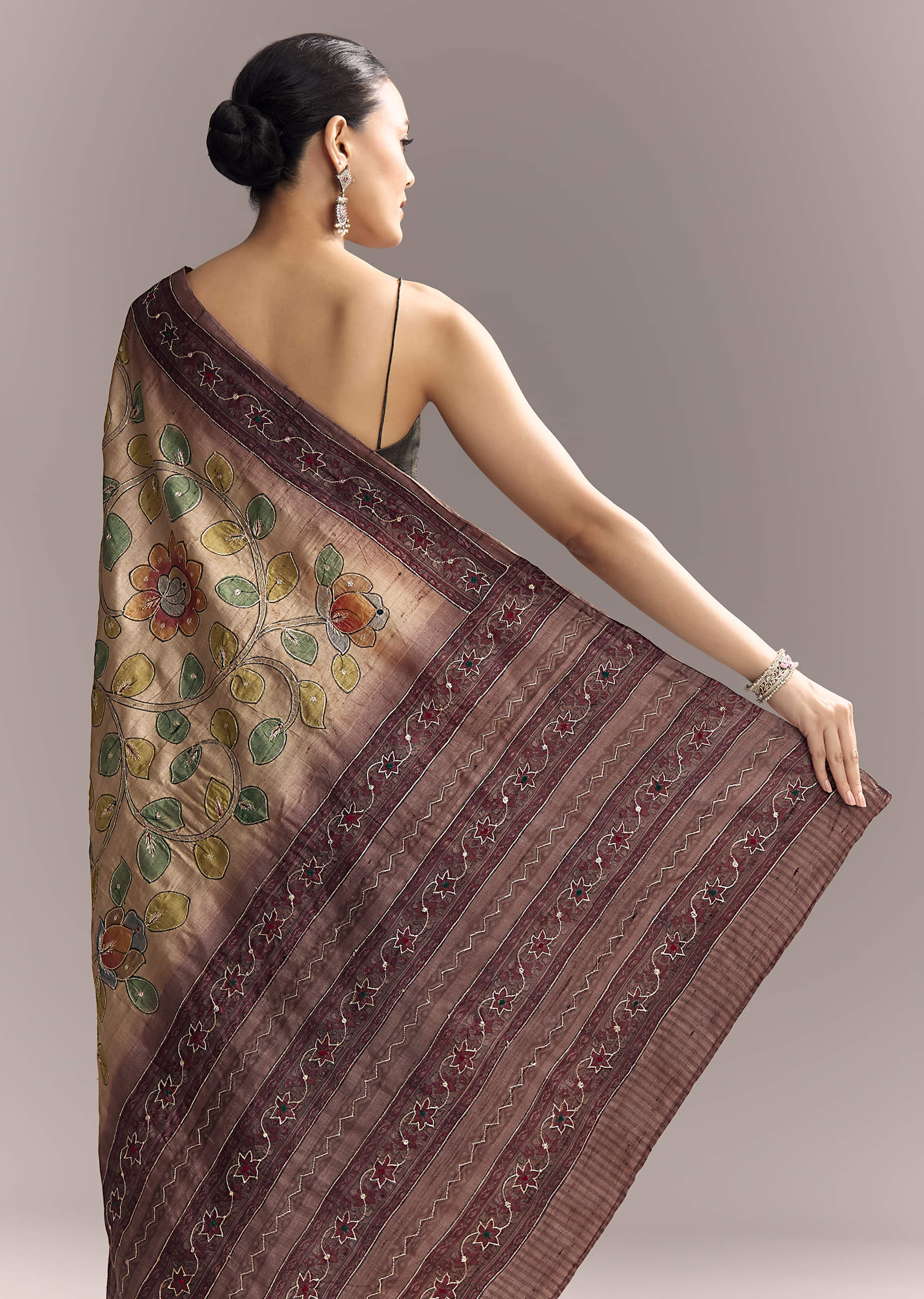 Coffee Brown Cotton Hand Painted Saree With Contrast Border - Image 6