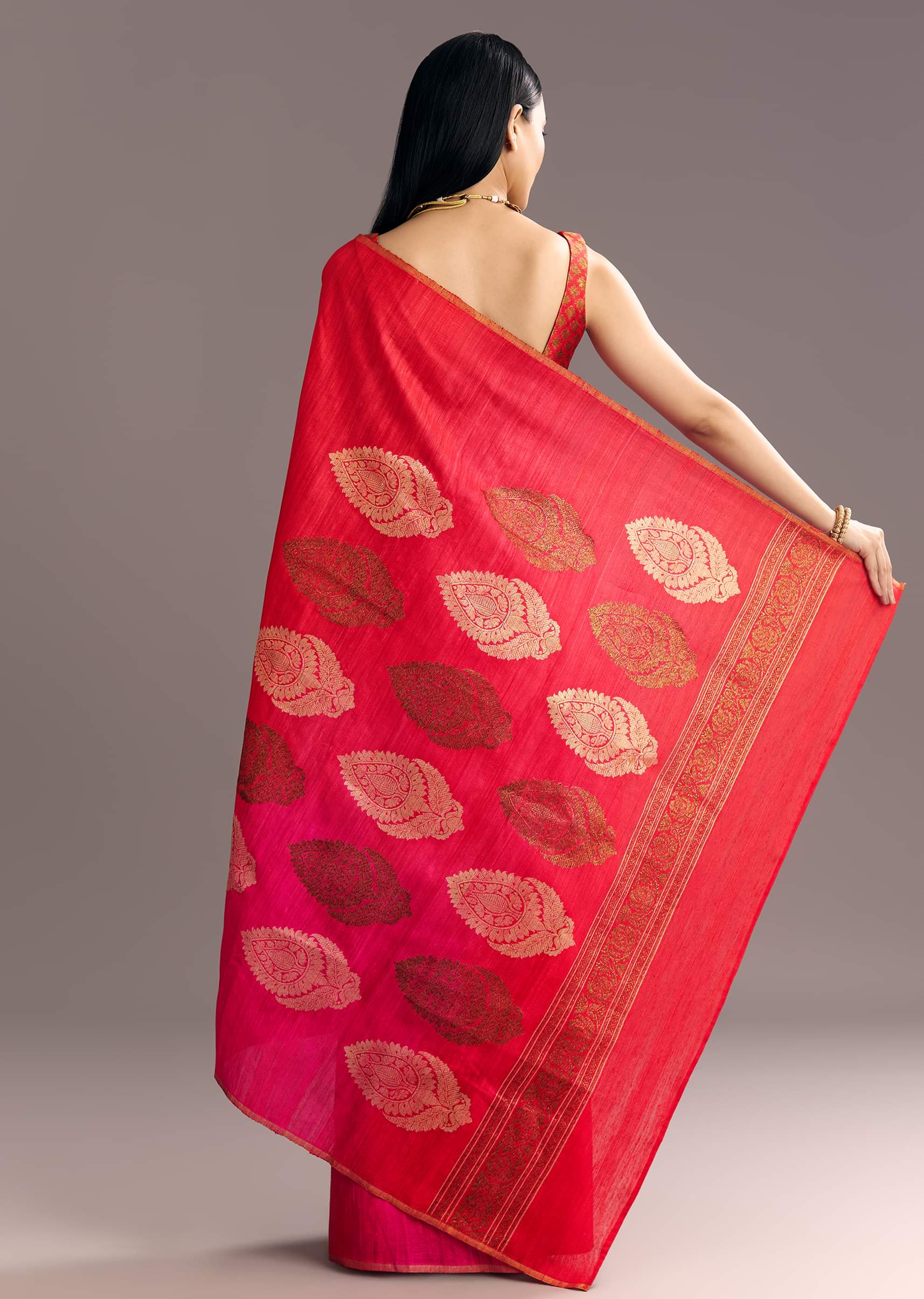 Corel Red Kora Silk Handloom Saree With Woven Traditional Motif - Image 6