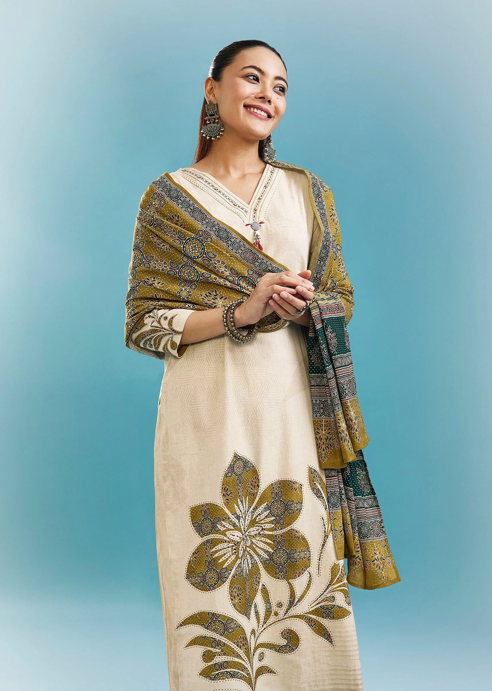 Cream And Mustard Block Print Kurta Set - Image 4