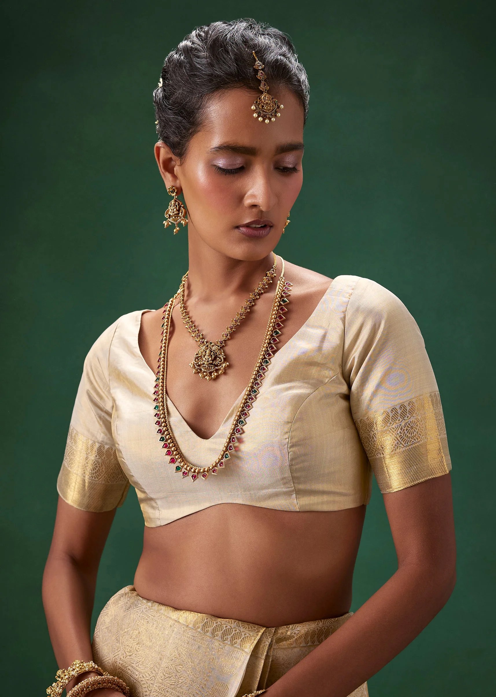 Cream Bridal Kanjivaram Floral Weave Saree with Unstitched Blouse - Image 7