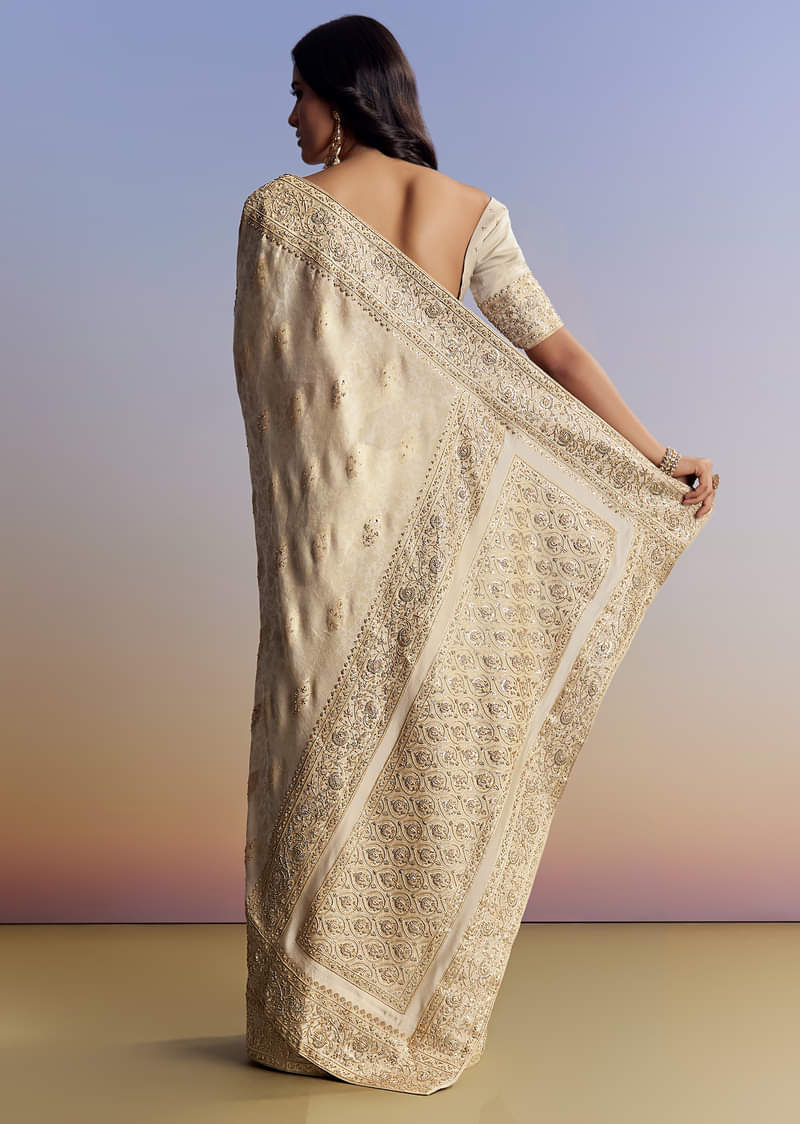 Cream Jacquard Silk Saree With Zari Brocade And Zardosi Embellished Pallu - Image 4