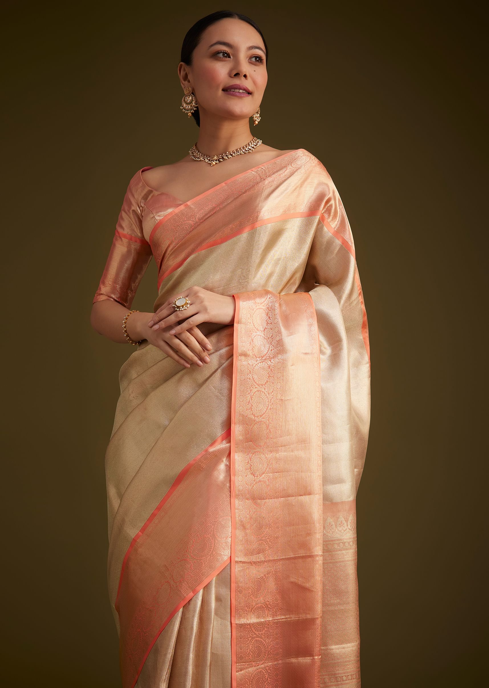 Cream Kanjivaram Silk Saree With Contrast Border And Pallu - Image 2